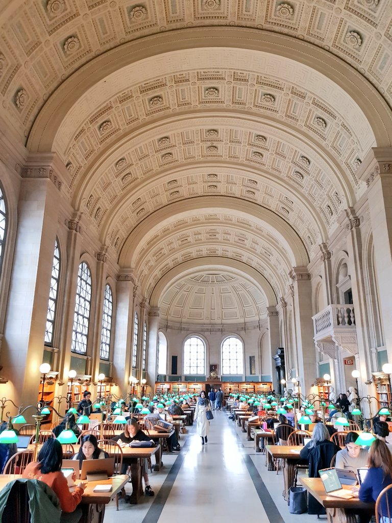 Boston, USA: 22 tipů, co vidět a dělat + Freedom Trail 20 Nádvoří Boston Public Library