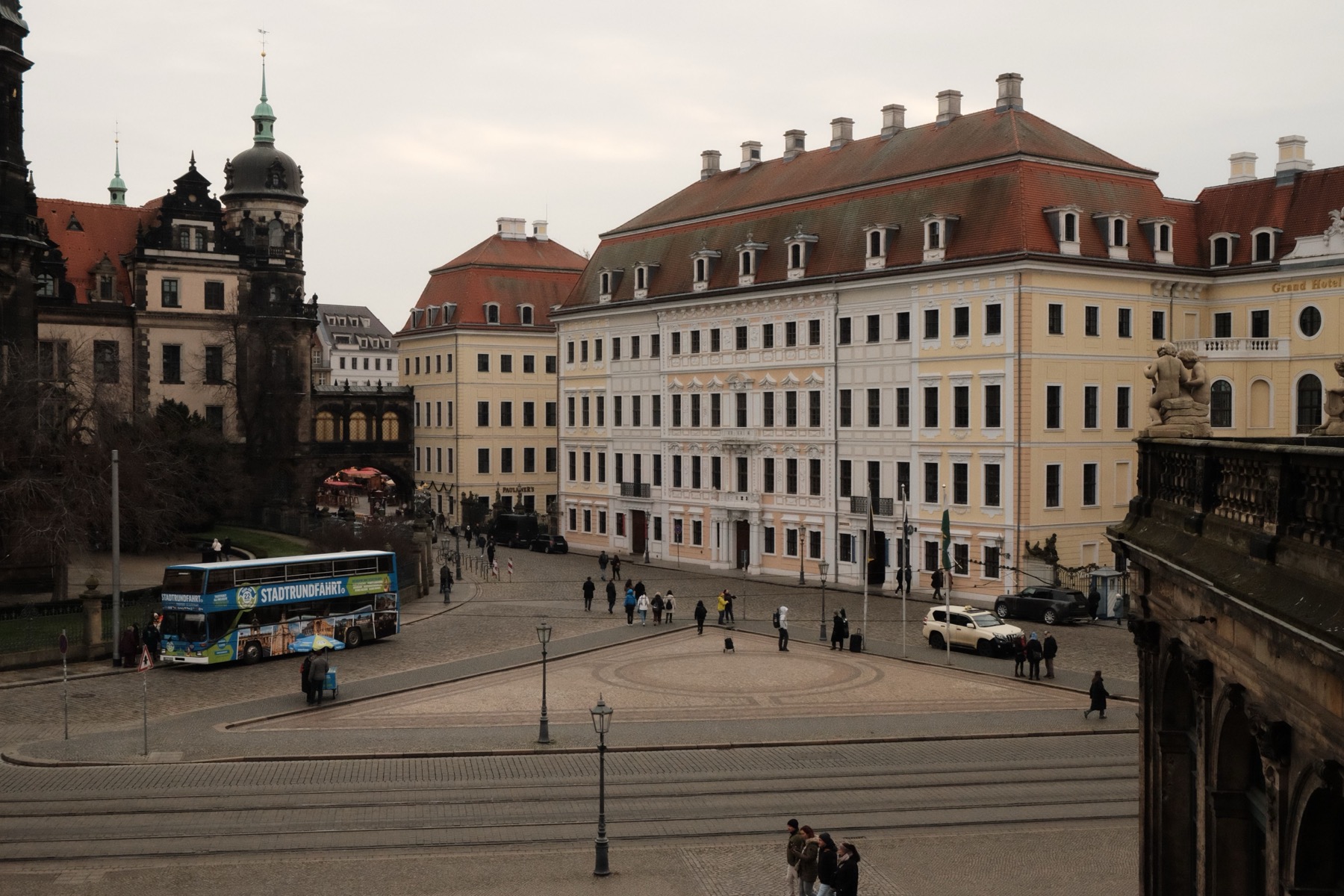 Dresden: 16 Sehenswürdigkeiten und kostenlose Tipps 15 Fußgängerzone Prager Straße