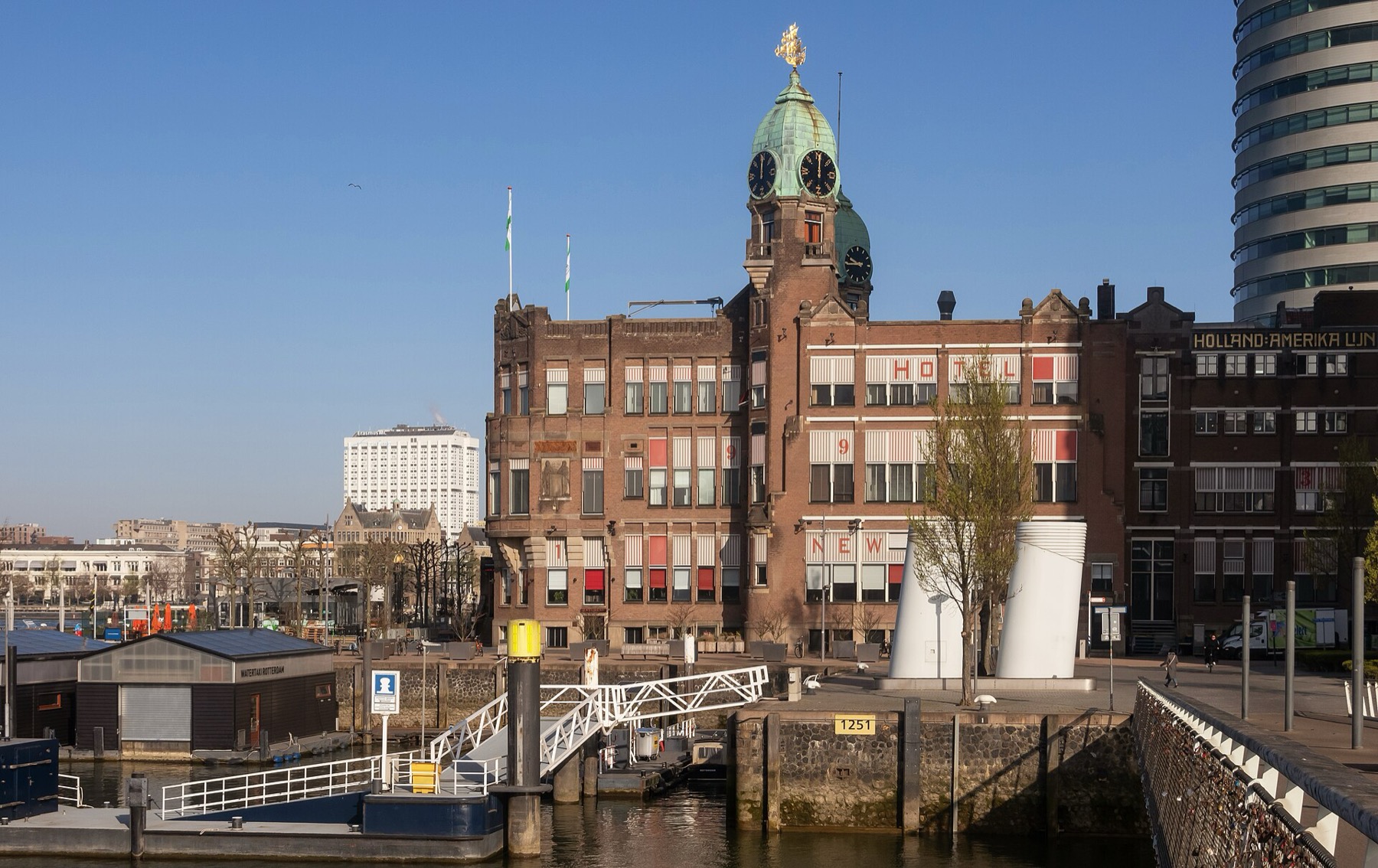 Rotterdam: 16 cose da vedere e fare nel 2026 15 Hotel New York nell'ex sede della Holland America Line