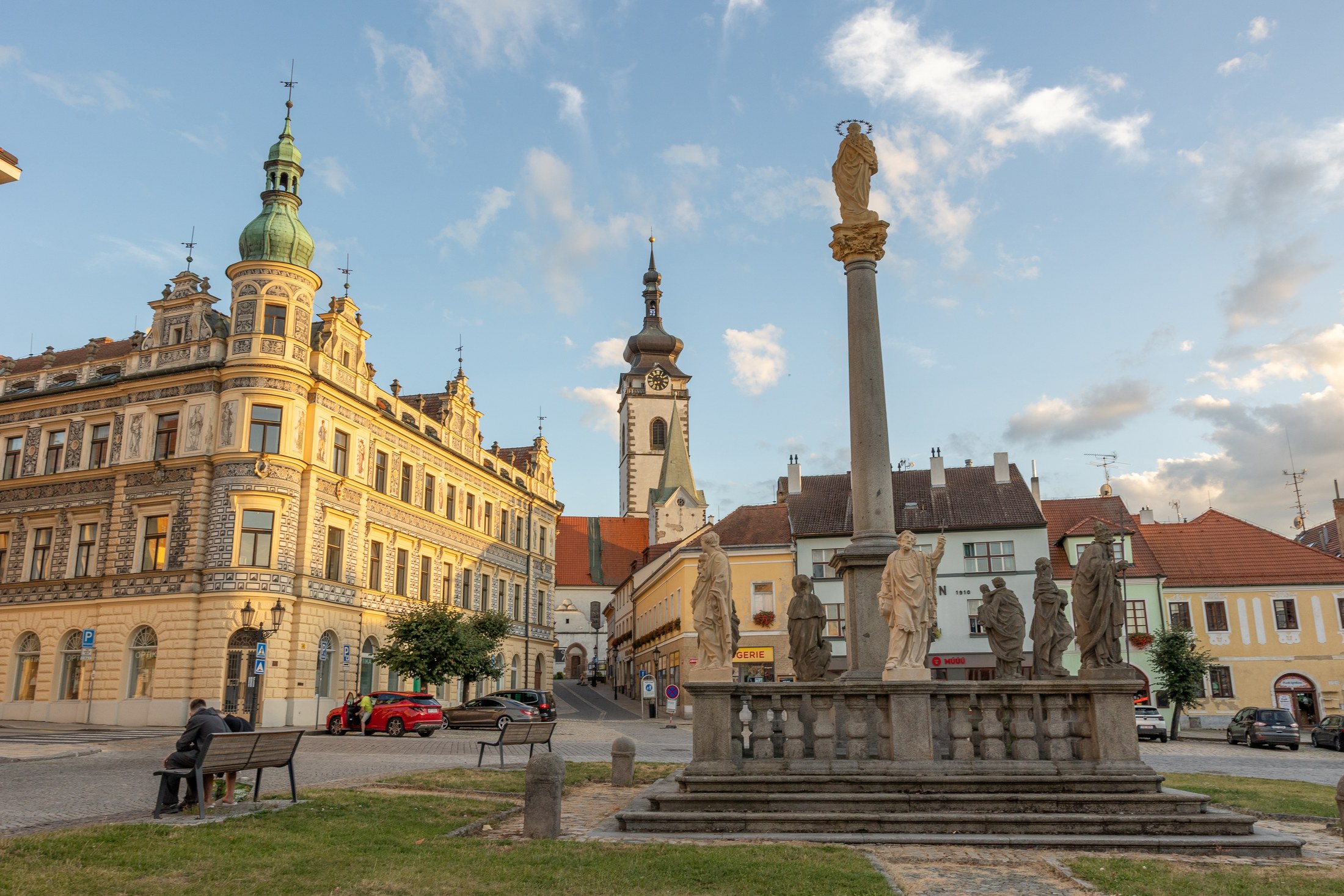 Co vidět v Písku: 39 tipů od rodačky na památky i tajné vyhlídky 14 Mariánské morové sousoší na Alšově náměstí v Písku