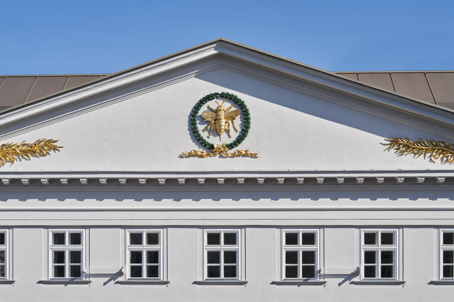 Bécs szállás: 26 tipp hotelekre és biztonságos kerületekre 2026-ban 13 A Rosewood Vienna szálloda történelmi homlokzata