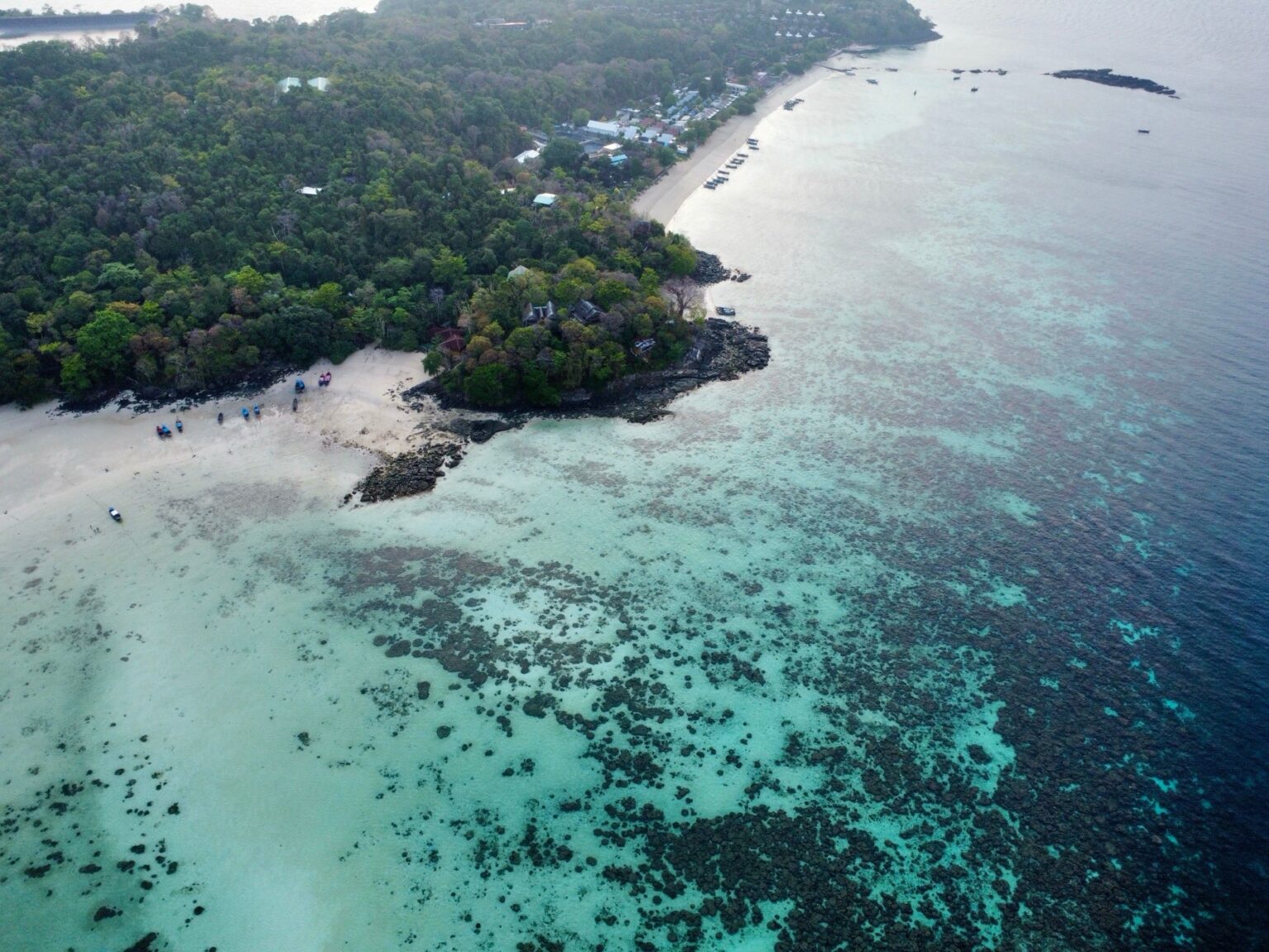 Thajsko 2 Co vidět na Phuketu: 16 tipů mimo Bangla Road v roce 2026