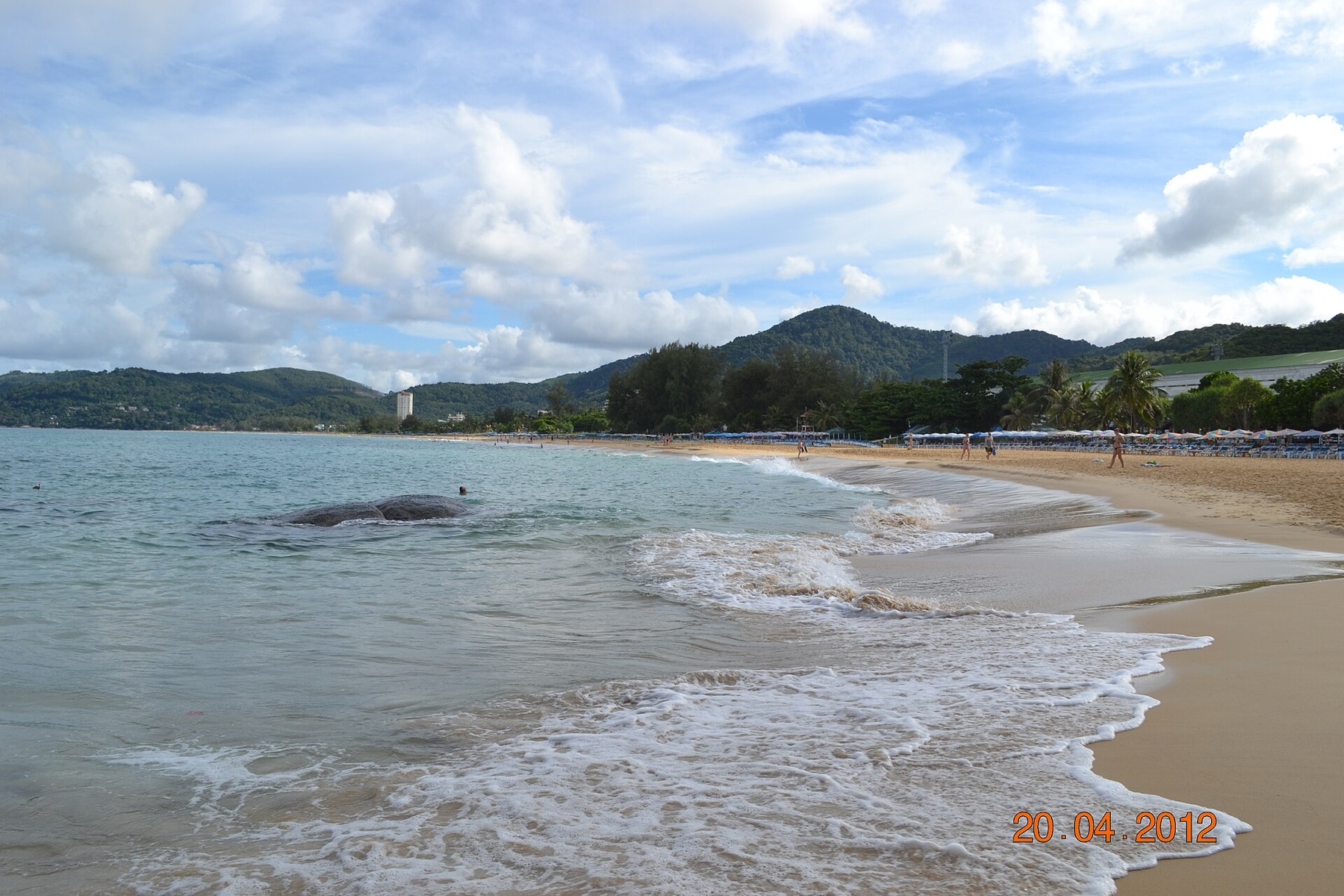 Was du auf Phuket sehen solltest: 16 Tipps abseits der Bangla Road 2026 9 Karon Beach