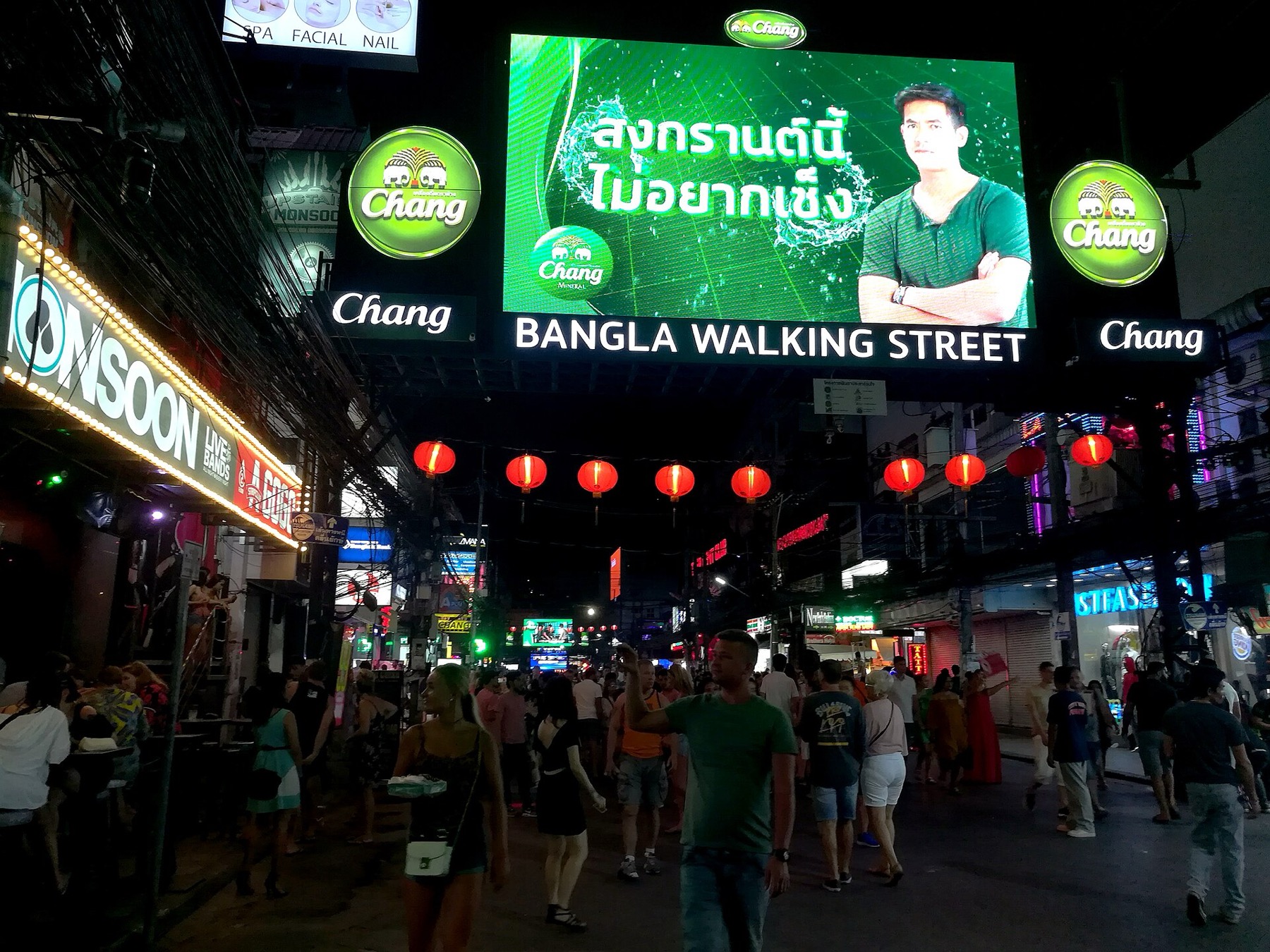 Was du auf Phuket sehen solltest: 16 Tipps abseits der Bangla Road 2026 14 Bangla Road in Patong