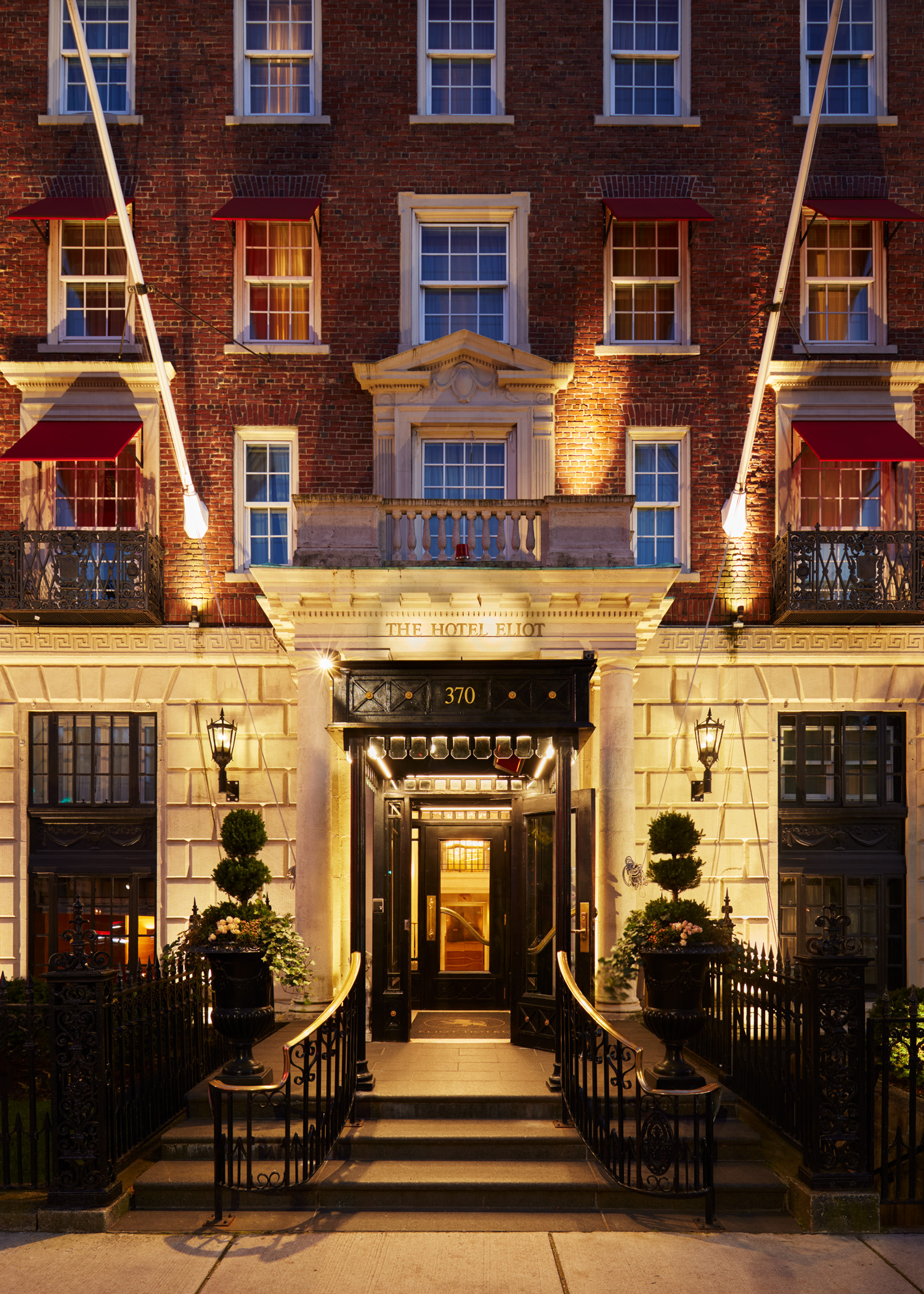 Where to Stay in Boston: 18 Hotel & Neighborhood Tips for 2026 16 The Eliot Hotel