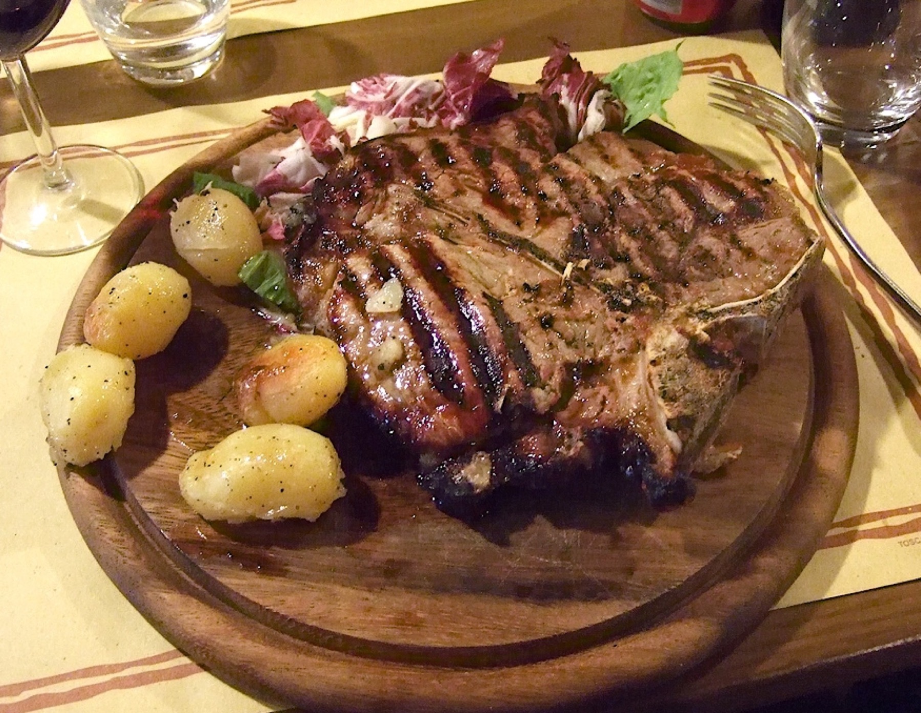 Culinária toscana 2026: 22 pratos que você precisa provar 18 Bistecca alla fiorentina, o bife florentino