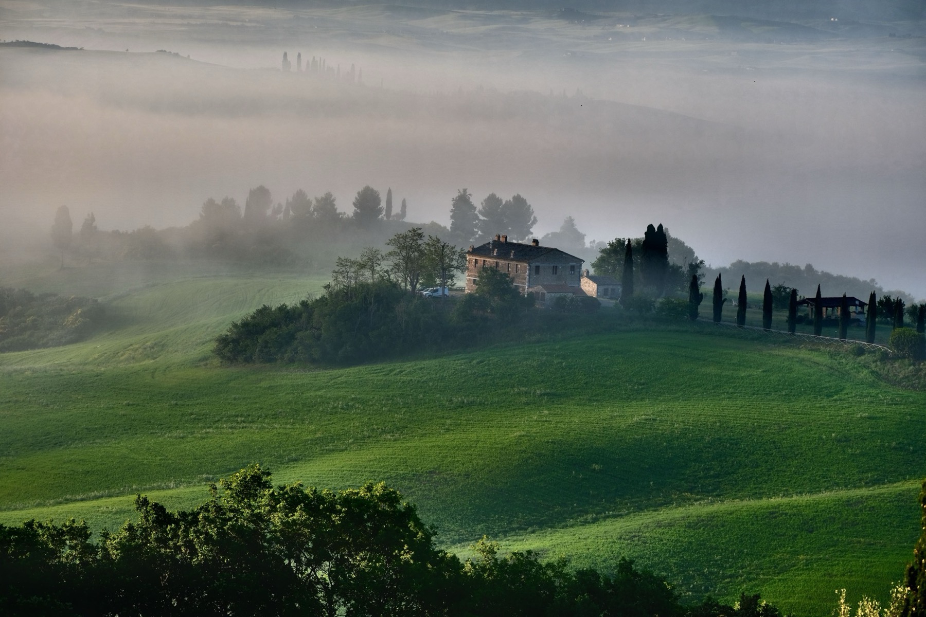 Toscana autolla 2026: 7 päivän reitti ja miten vältät sakot 14 Majoitusta Toscanan maaseudulla