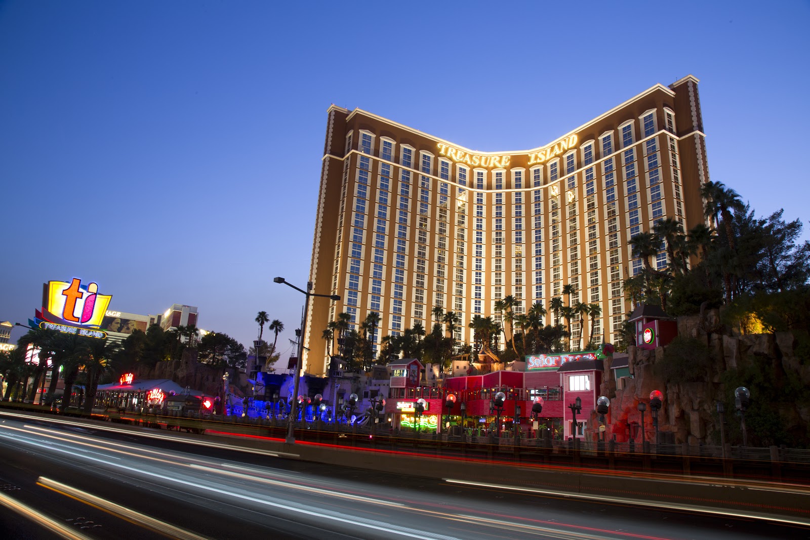 Dónde alojarse en Las Vegas: 22 hoteles y resorts en 2026 17 Hotel Treasure Island – TI Las Vegas