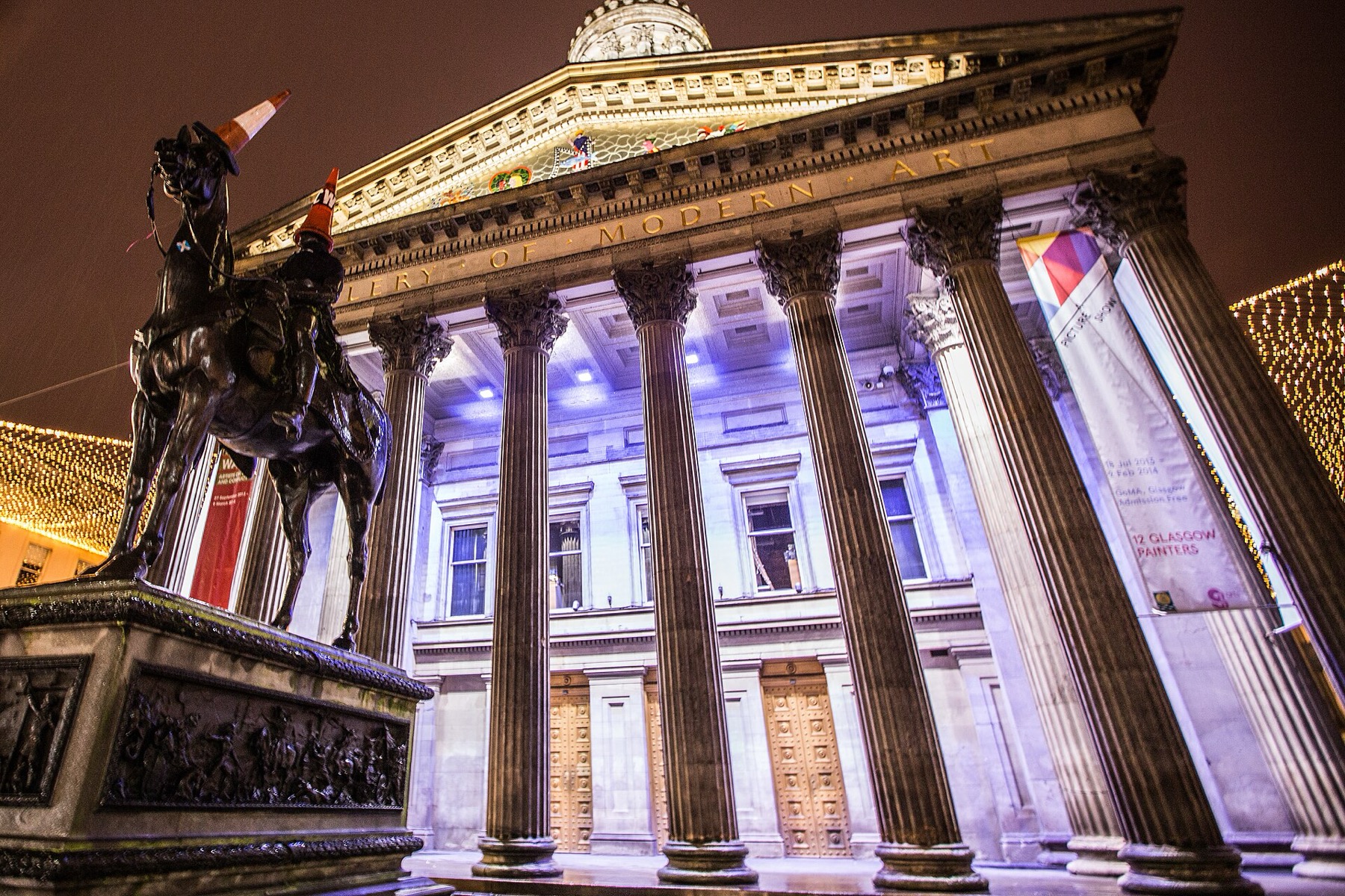 Mit érdemes megnézni Glasgow-ban: 18 tipp és ingyenes múzeumok 2026-ban 11 Gallery of Modern Art lovas szoborral