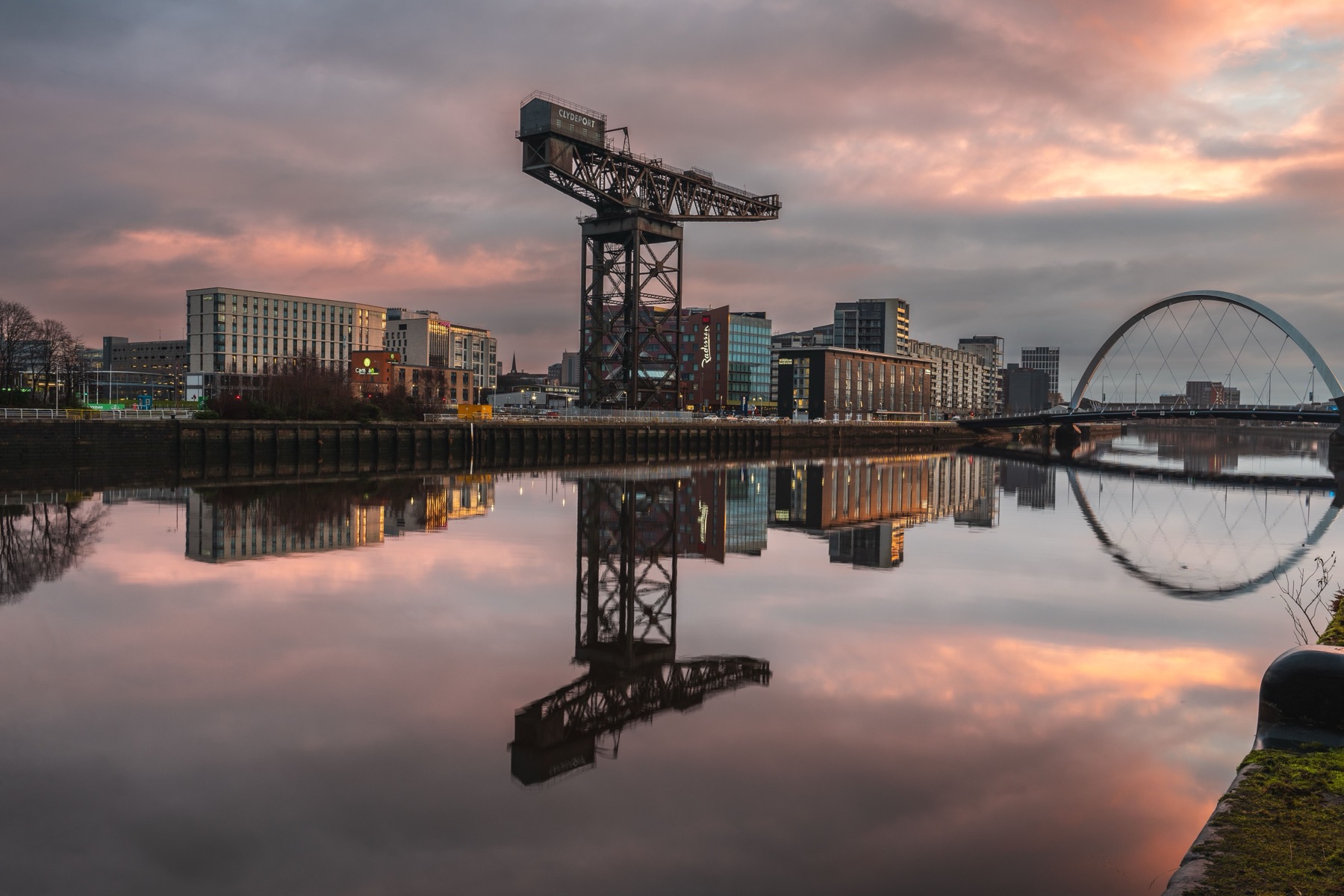 Mit érdemes megnézni Glasgow-ban: 18 tipp és ingyenes múzeumok 2026-ban 18 Finnieston Crane daru