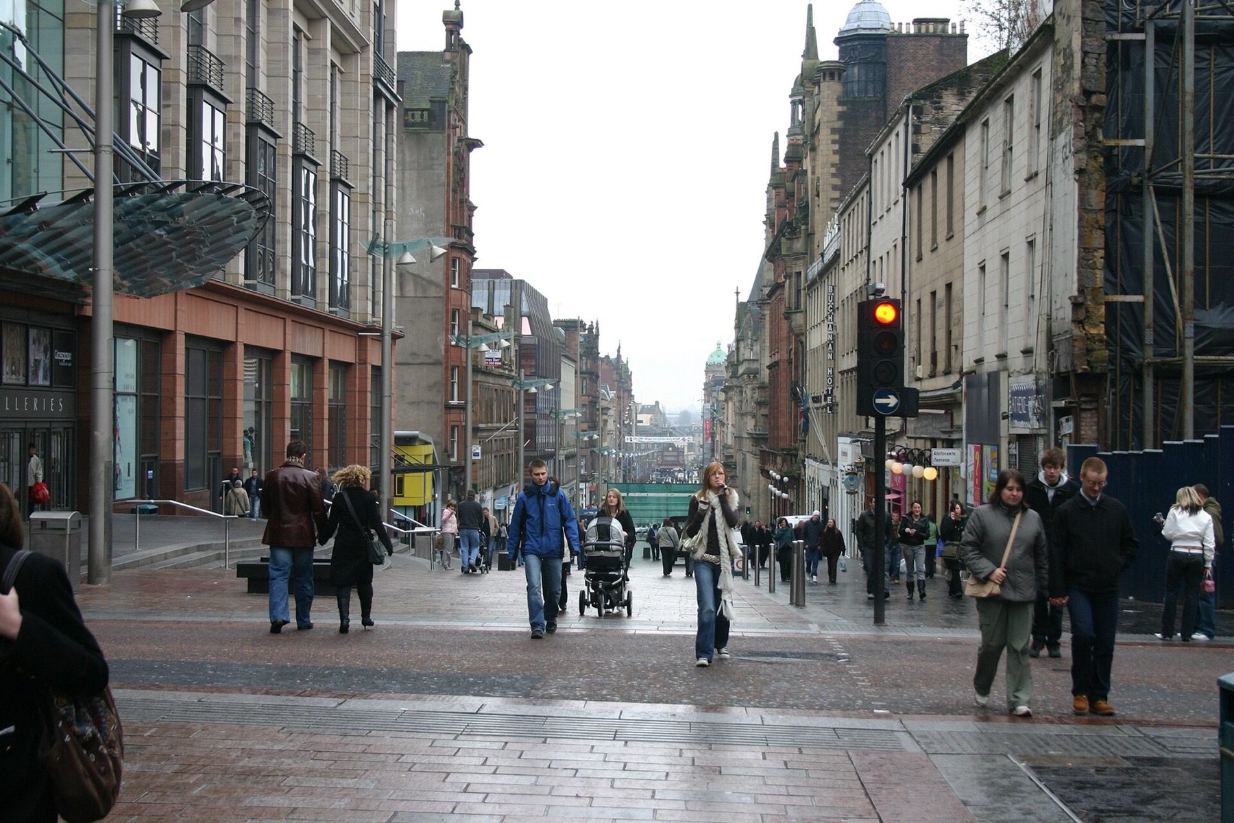 Mit érdemes megnézni Glasgow-ban: 18 tipp és ingyenes múzeumok 2026-ban 21 Buchanan Street bevásárlóutca