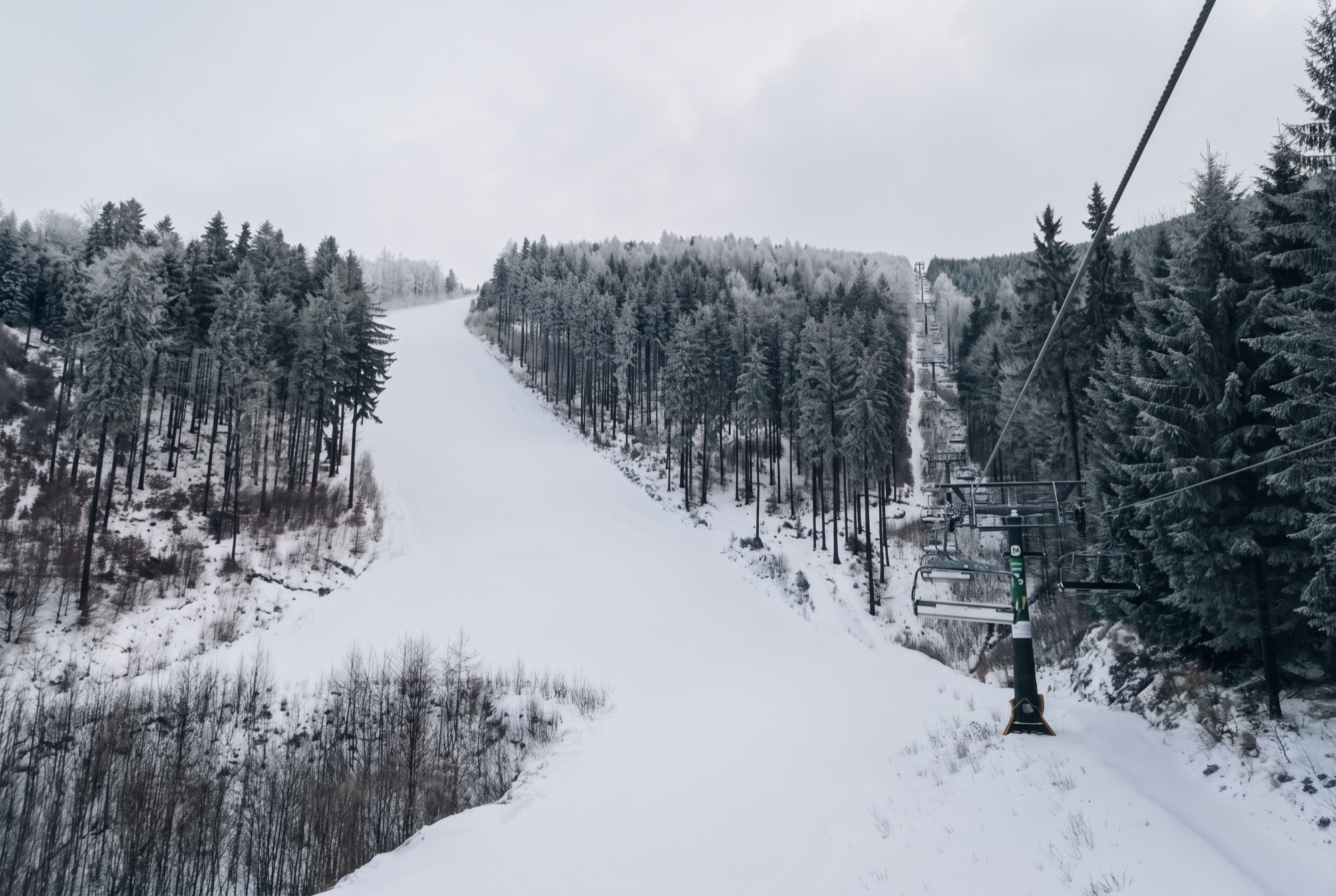 Skifahren in Tschechien 2026: 14 beste Skigebiete und Skipässe 14 Skipiste im Skigebiet Kouty nad Desnou