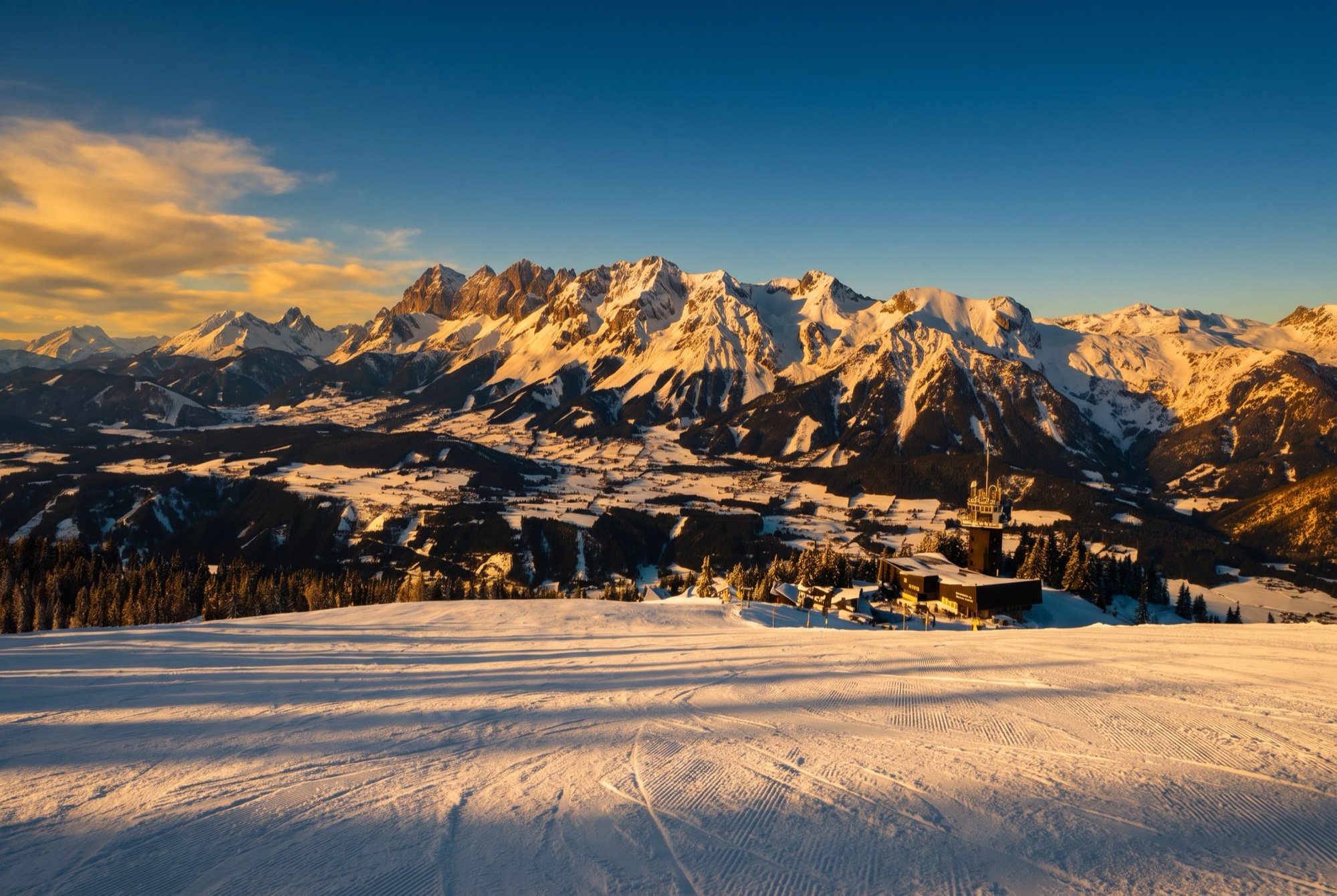 Schladming and Ski amadé: 14 Tips for Austria's Largest Ski Pass in 2026 8 Ski slope on Planai above Schladming