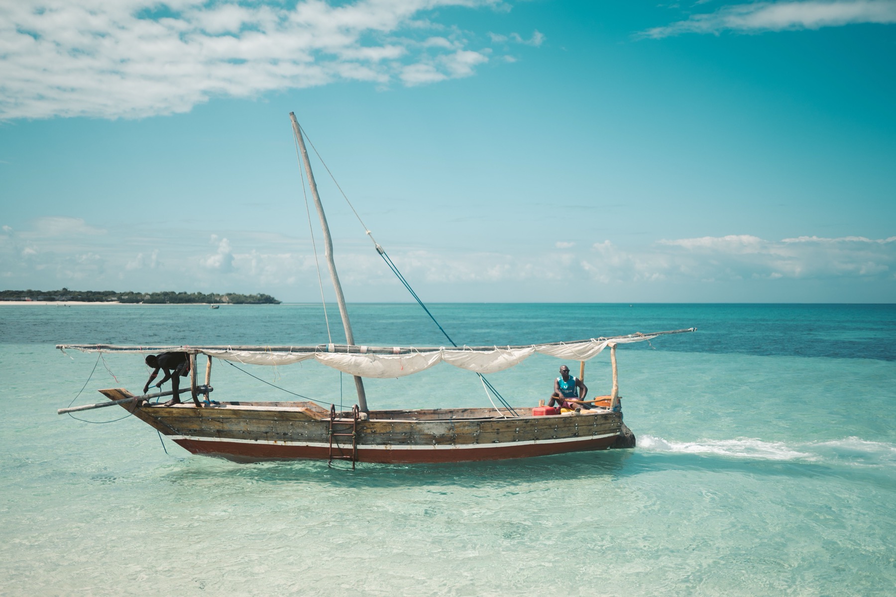 Zanzibar Tanzania: 44 oplevelser og bedste rejsetid i 2026 47 Lokale udflugtsbåde i Nungwi