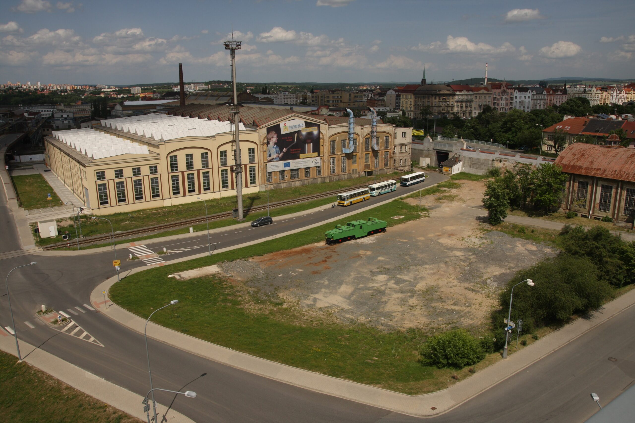 Kam na dovolenou v západních Čechách: 15 tipů na lázně i hrady 18 Areál Techmania Science Center v bývalé škodovácké hale v Plzni (Foto: Libor Kočí, CC BY 3.0, Wikimedia Commons)