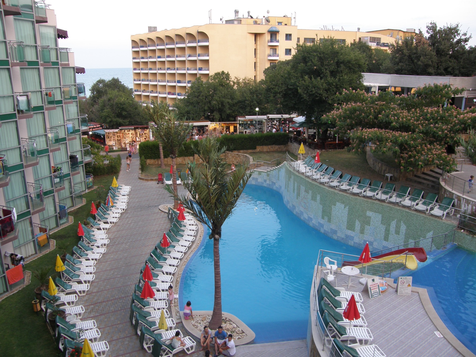 Golden Sands, Bulgaria in 2026: 15 Tips on What to See, Beaches and Costs 26 Hotels at Golden Sands stand in several rows above the beach