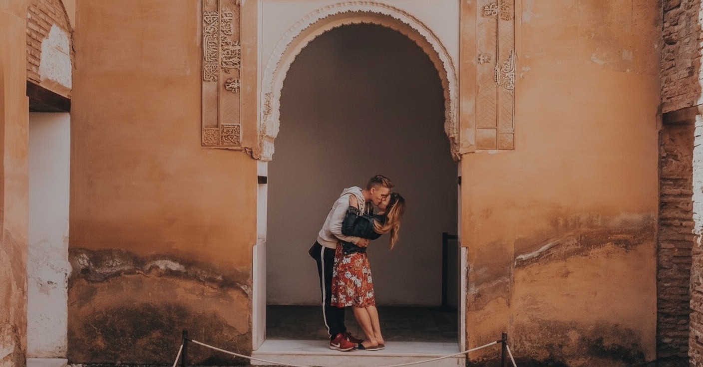 Granada, Spania: 16 sfaturi ce să vezi și ce să faci 1 Ce să vezi în Granada ✅ Cele mai frumoase locuri de vizitat în orașul istoric Granada. ✅ Unde să admiri panorama întregii Alhambra. ✅ Unde să te cazezi și unde să faci excursii din Granada.