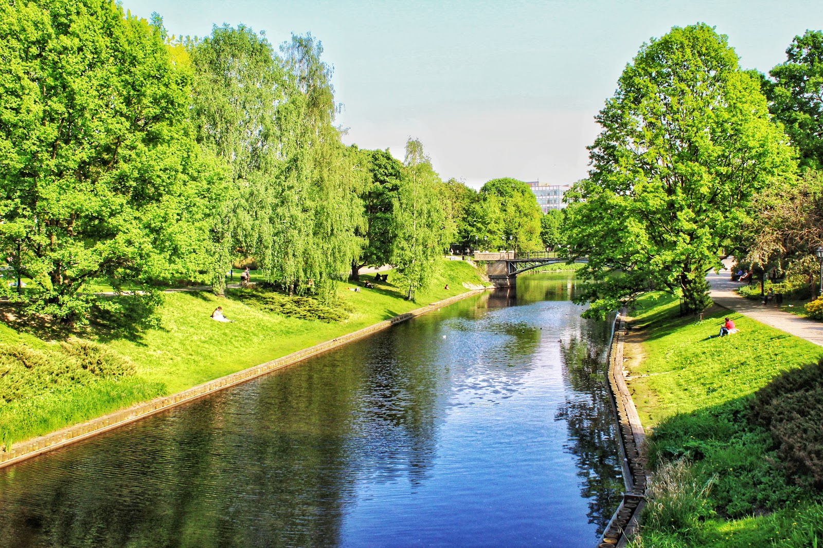 Riga: 20 Tipps, was du 2026 sehen und unternehmen kannst 19 Bastejkalna Park (Bastion Hill)
