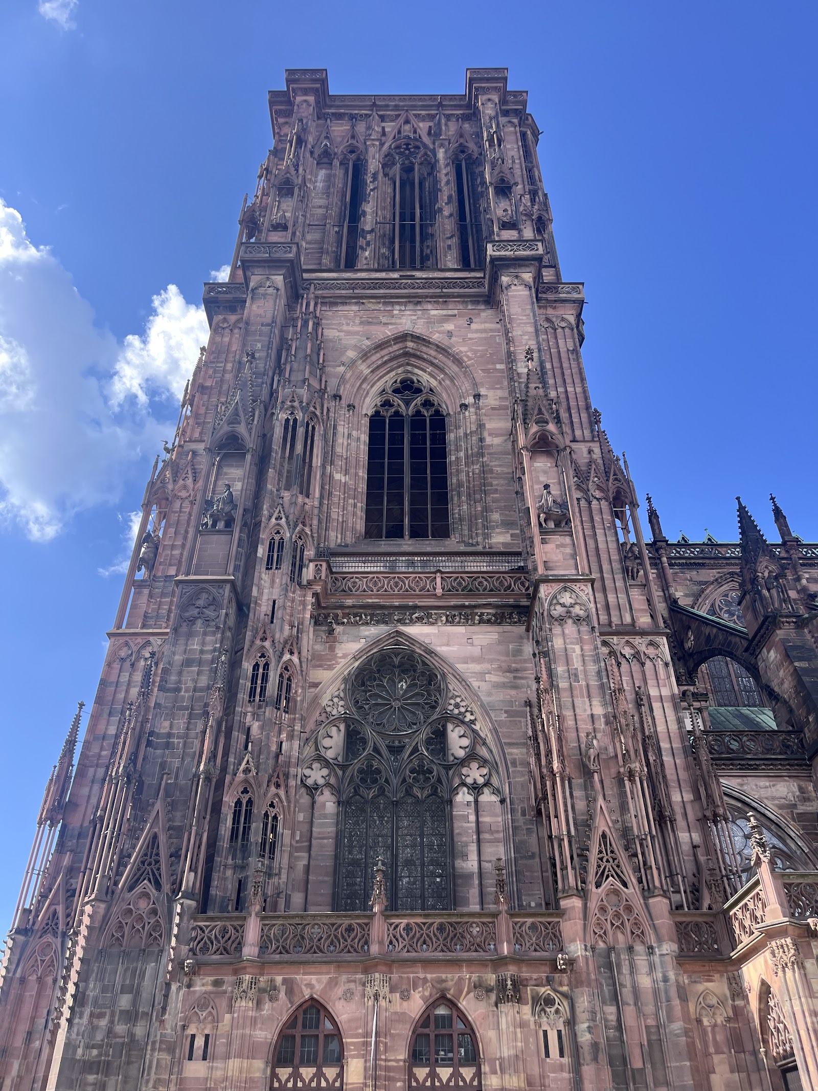 Štrasburk: 18 tipů, co vidět a dělat 2 Cathédrale Notre-Dame-de-Strasbourg