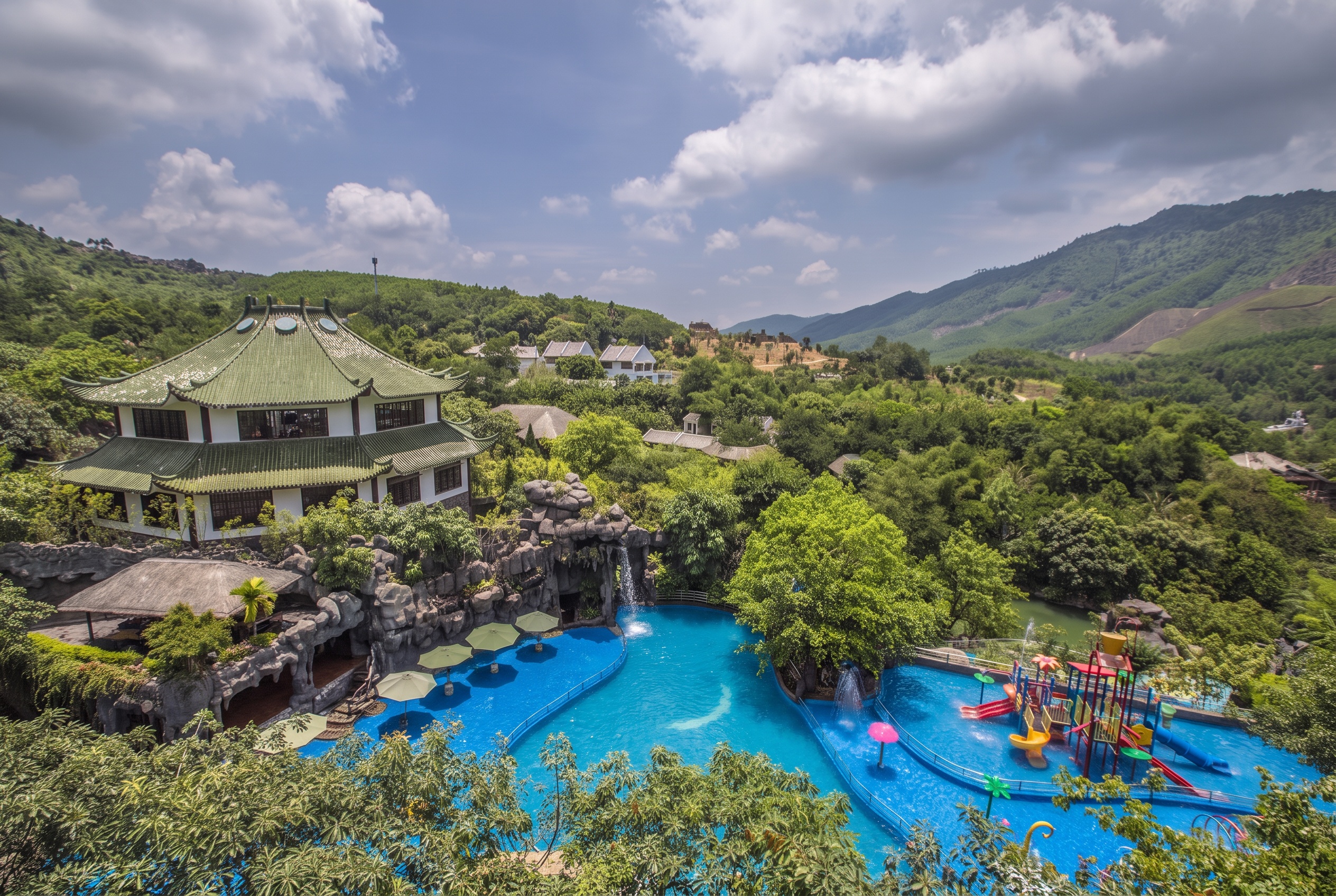 Da Nang, Vietnam: 22 consejos sobre qué ver y hacer en 2026 21 Qué hacer en un día lluvioso: Than Tai Hot Springs y Mikazuki