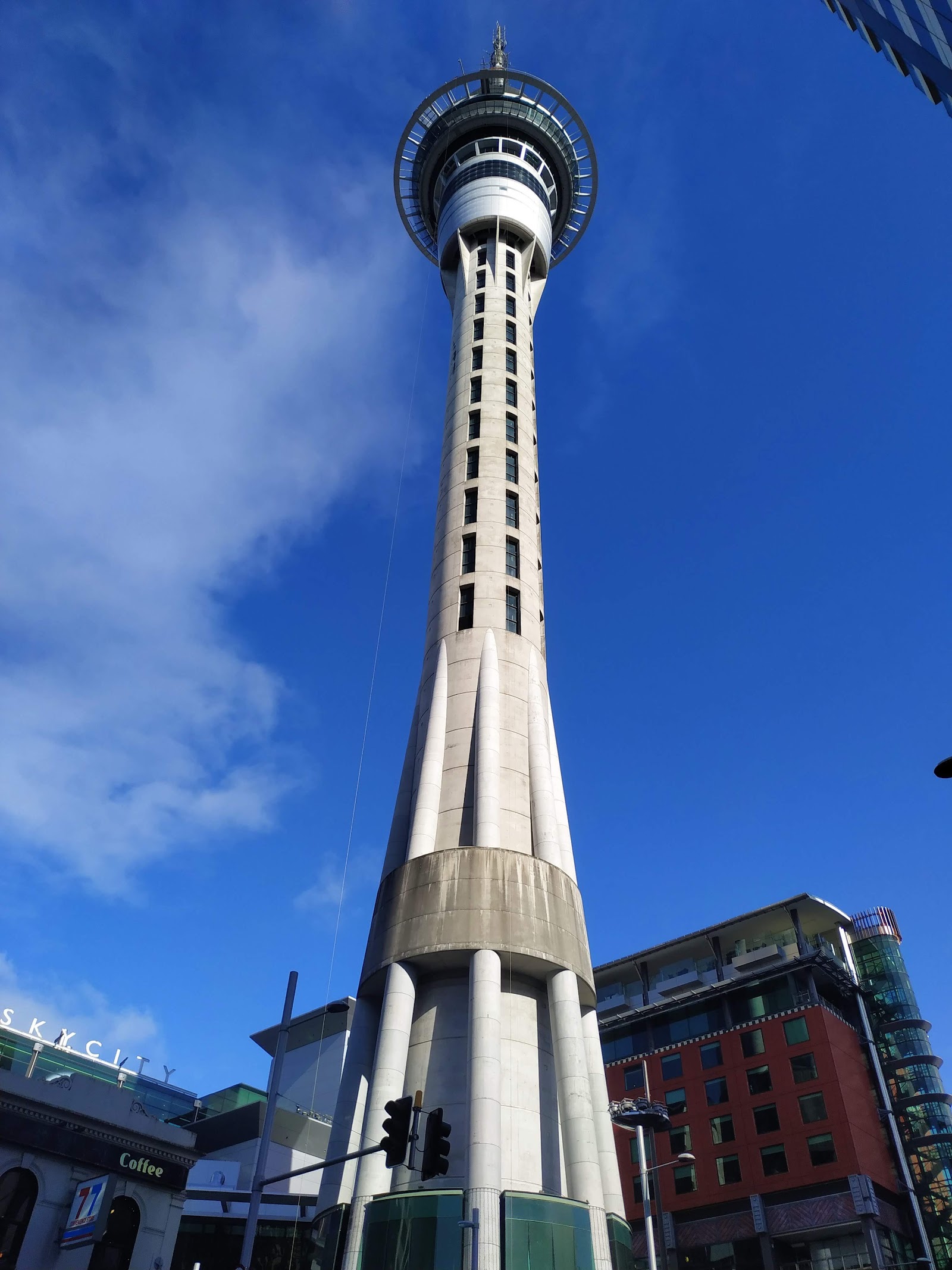 Auckland, Neuseeland: 22 Tipps, was du 2026 sehen und erleben kannst 2 Sky Tower