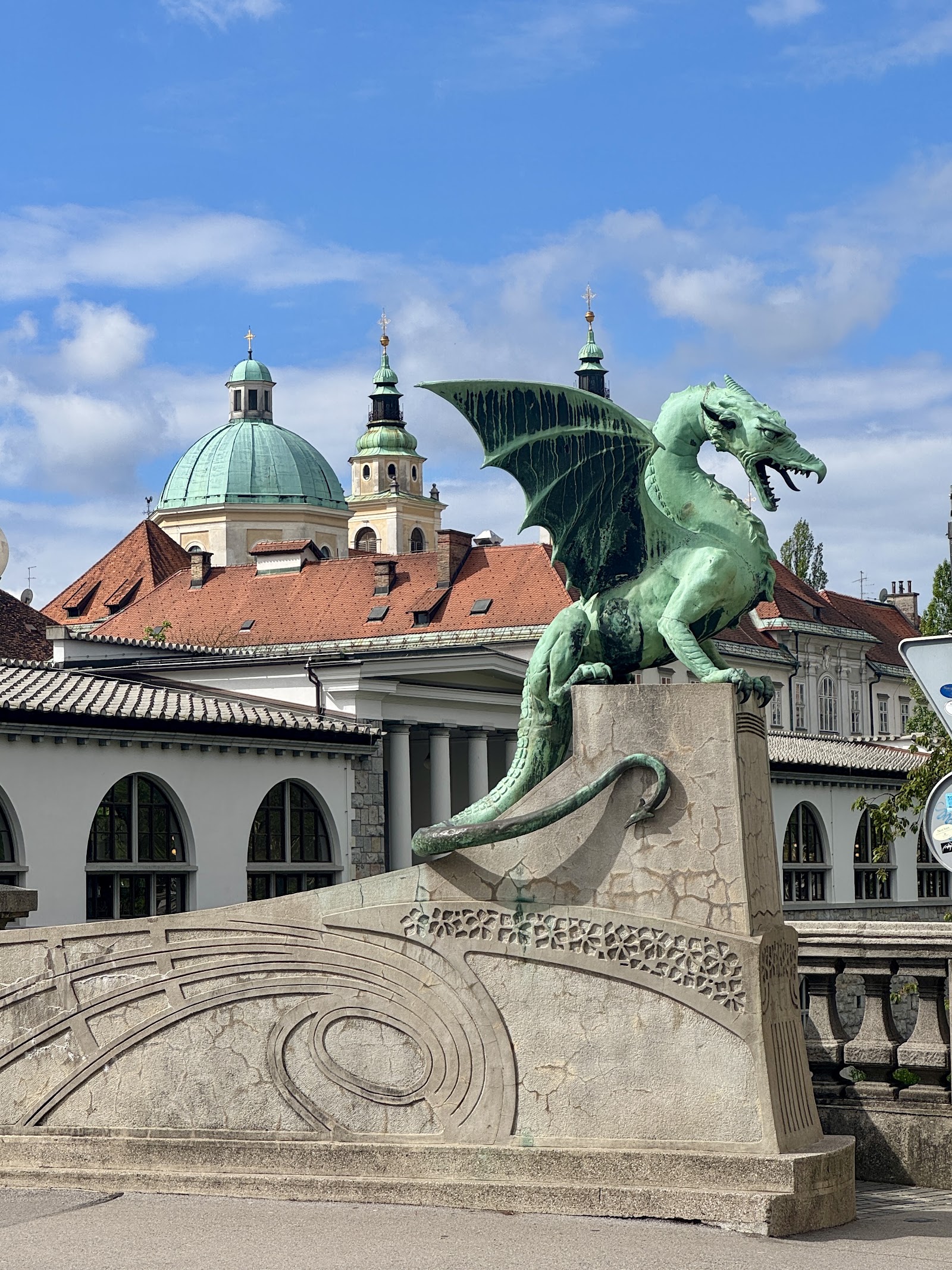 Lubiana, Slovenia: 20 cose da vedere e fare nel 2026 5 Ponte dei Draghi (Zmajski most)