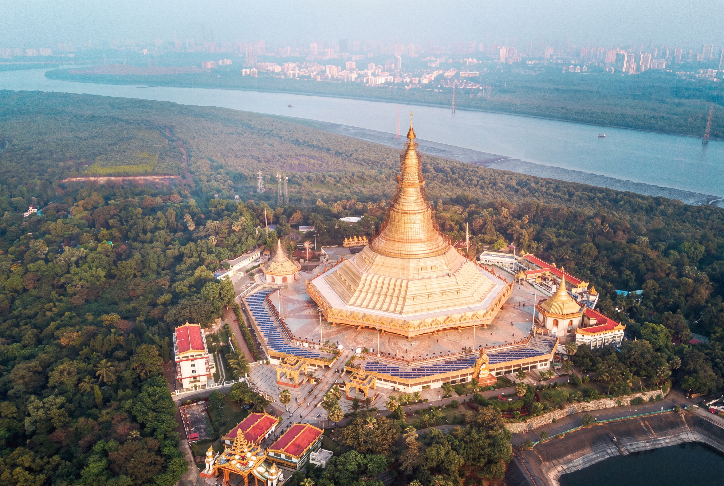 Mumbai, India: 22 tipp, mit láss és csinálj 2026-ban 19 Global Vipassana Pagoda (Gorai)