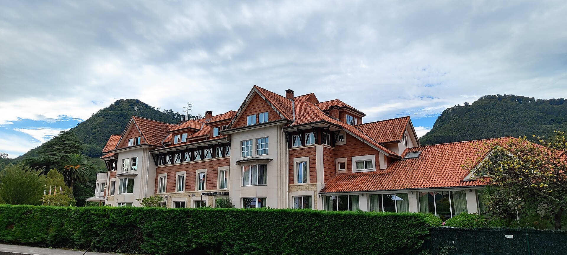 Thermal Spas in Spain: 21 Best Balnearios by Region 2026 11 Gran Hotel Balneario de Puente Viesgo in Cantabria