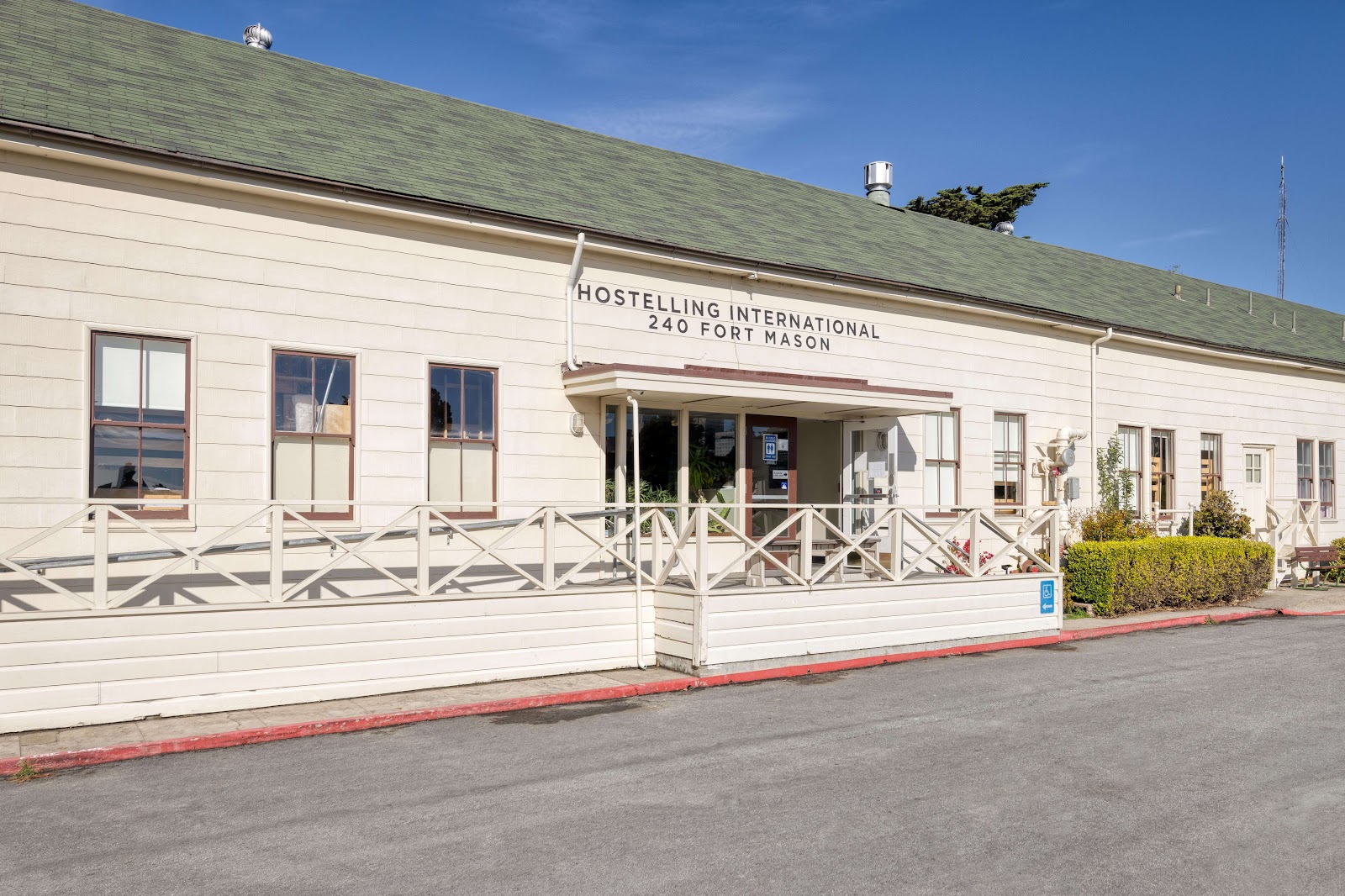 Where to Stay in San Francisco: 18 Tips for the Best Hotels and Neighborhoods in 2026 20 HI San Francisco Fisherman's Wharf Hostel hotel