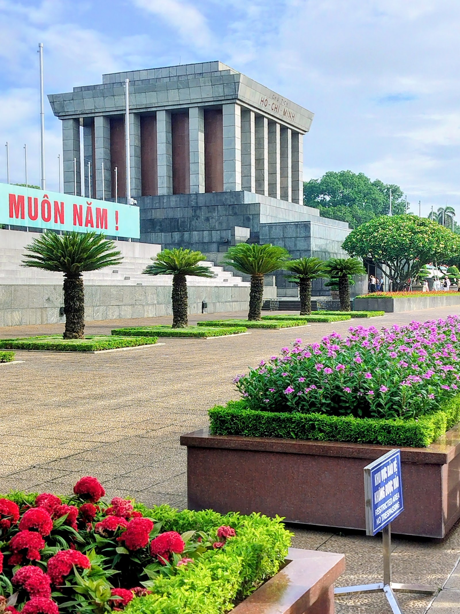 Hanói, Vietnã: 22 dicas do que ver e fazer em 2026 8 Mausoléu de Ho Chi Minh e suas regras rígidas