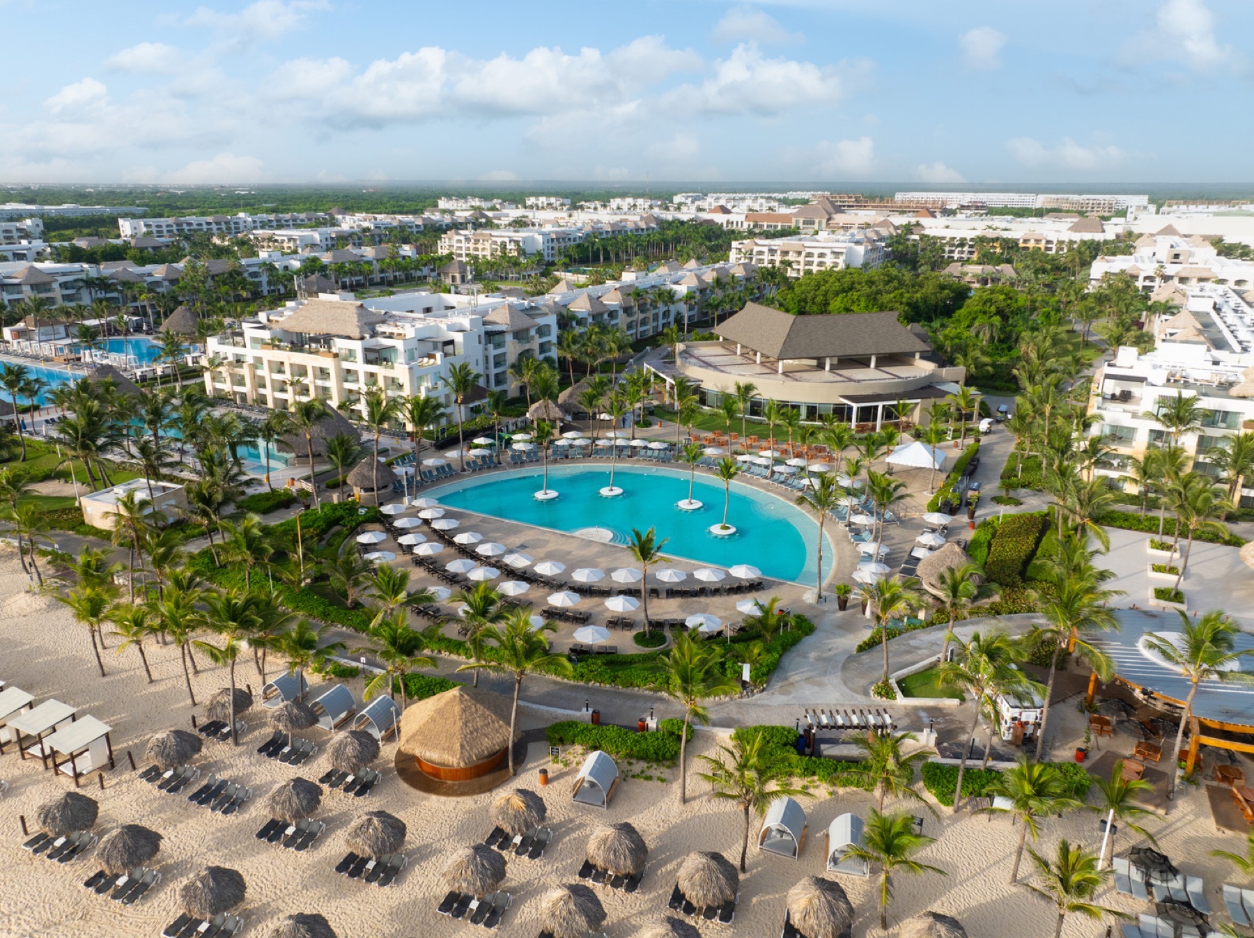 All-inclusive a Punta Cana e nei Caraibi: 27 resort per tipo di vacanza nel 2026 7 Resort Hard Rock Hotel & Casino Punta Cana sulla spiaggia di Macao a Punta Cana
