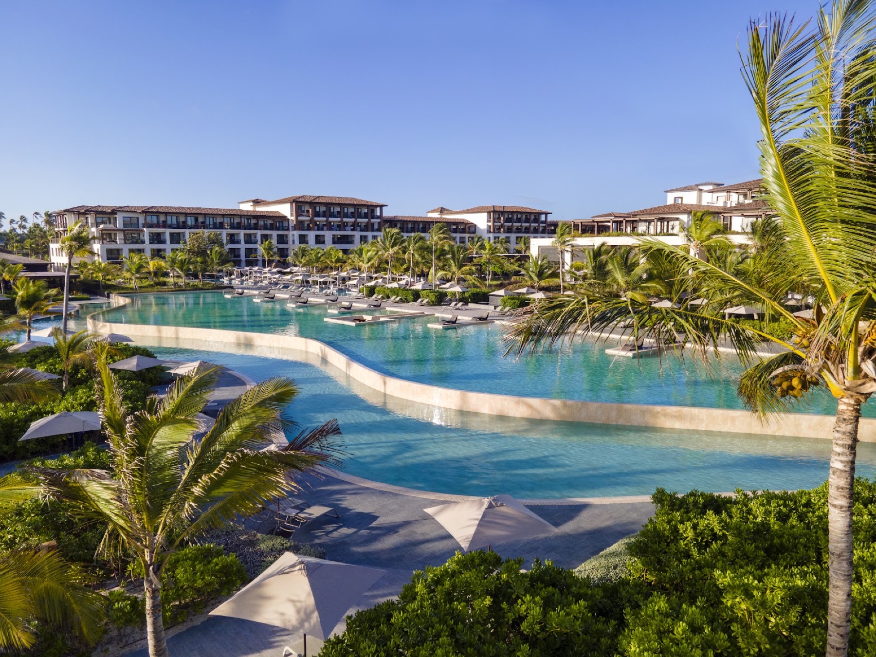 All-inclusive a Punta Cana e nei Caraibi: 27 resort per tipo di vacanza nel 2026 10 Resort Lopesan Costa Bávaro sulla spiaggia di Bávaro a Punta Cana