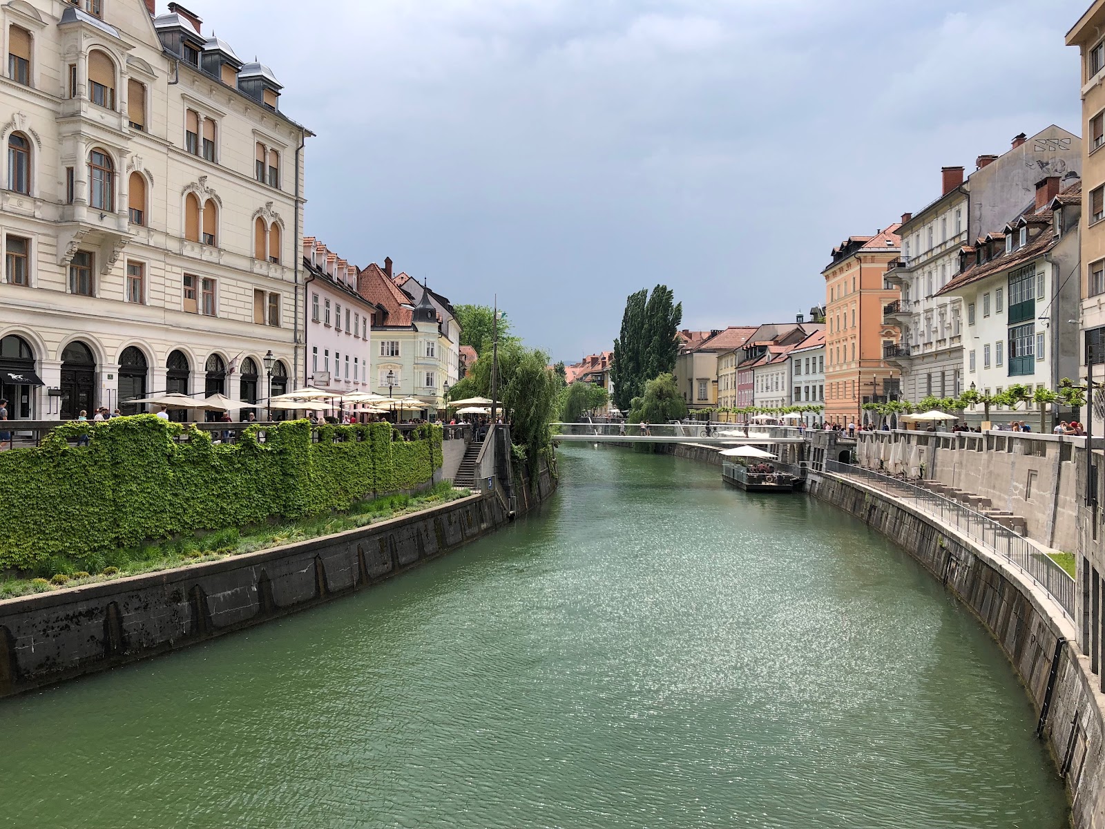Lubiana, Slovenia: 20 cose da vedere e fare nel 2026 10 Lungofiumo della Ljubljanica e giro in barca
