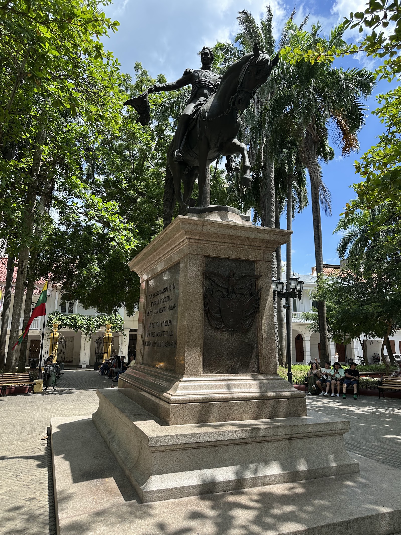 Cartagena, Colombia: 22 Things to See and Do in 2026 4 Plaza de Bolívar square