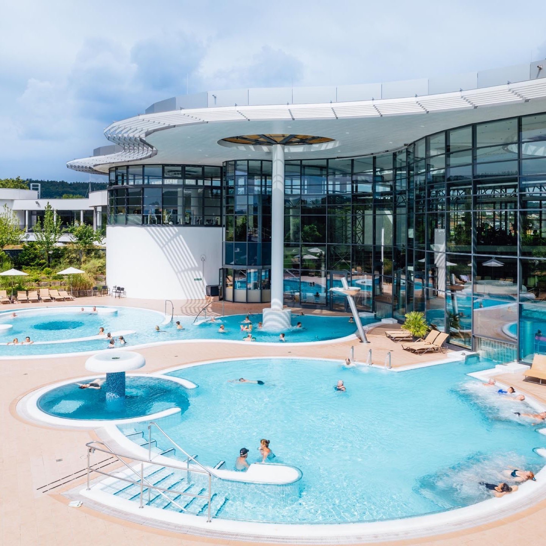 Termas en Alemania: 51 mejores balnearios en 2026 9 KissSalis Therme (Bad Kissingen): piscina exterior