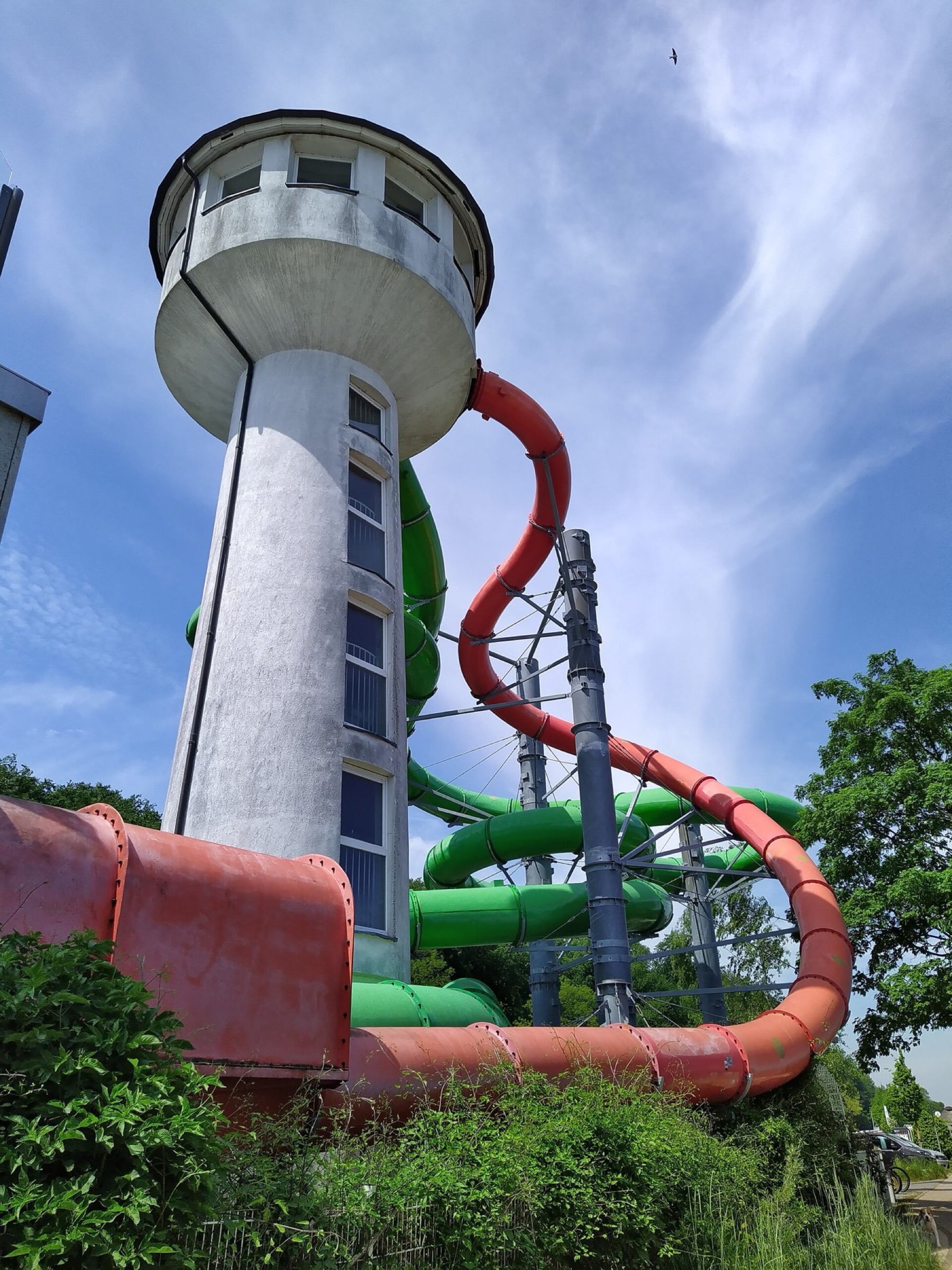 Termas en Alemania: 51 mejores balnearios en 2026 56 Ostsee-Therme (Scharbeutz): torre de las termas