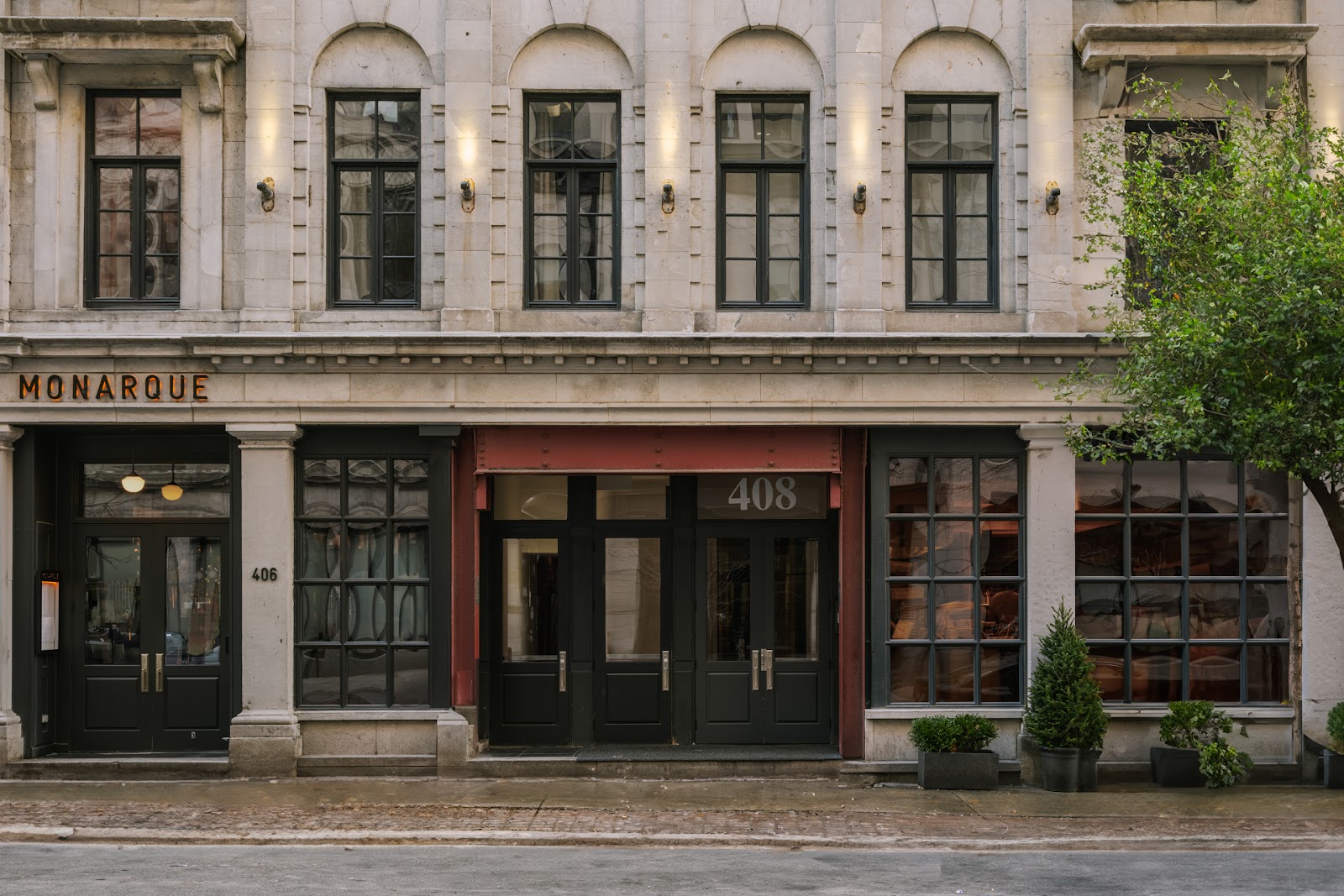 Wo in Montreal übernachten: 18 beste Hotels und Viertel 2026 17 Hotel Nester Finn Square Victoria