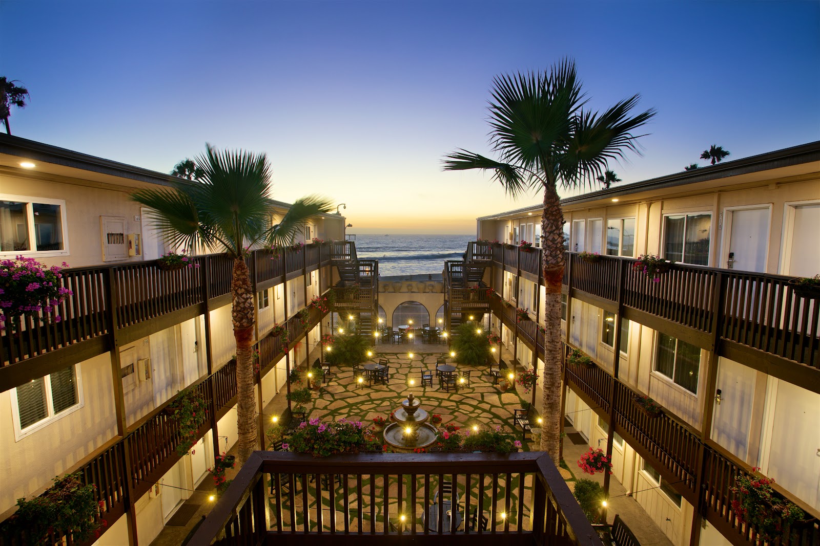 Where to Stay in San Diego: 18 Hotels & Districts in 2026 18 Ocean Beach Hotel