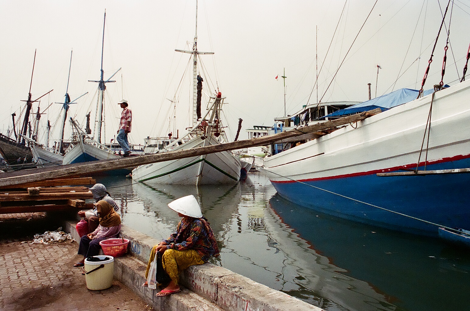 Jakarta, Indonesien: 22 Tipps, was du 2026 sehen und erleben kannst 10 Hafen Sunda Kelapa und Turm Menara Syahbandar