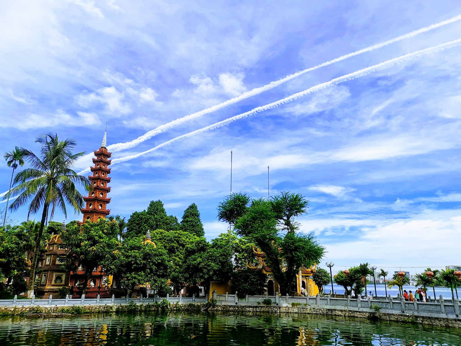 Hanói, Vietnã: 22 dicas do que ver e fazer em 2026 12 Pagode Tran Quoc no Lago Oeste