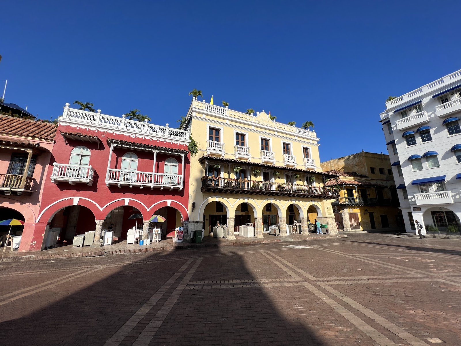 Cartagena, Colombia: 22 Things to See and Do in 2026 8 Plaza de los Coches and Torre del Reloj
