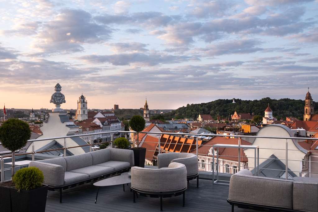 Vilnius Litauen: 17 Hotels und Viertel zum Übernachten 8 Radisson Collection Astorija Hotel in der Altstadt