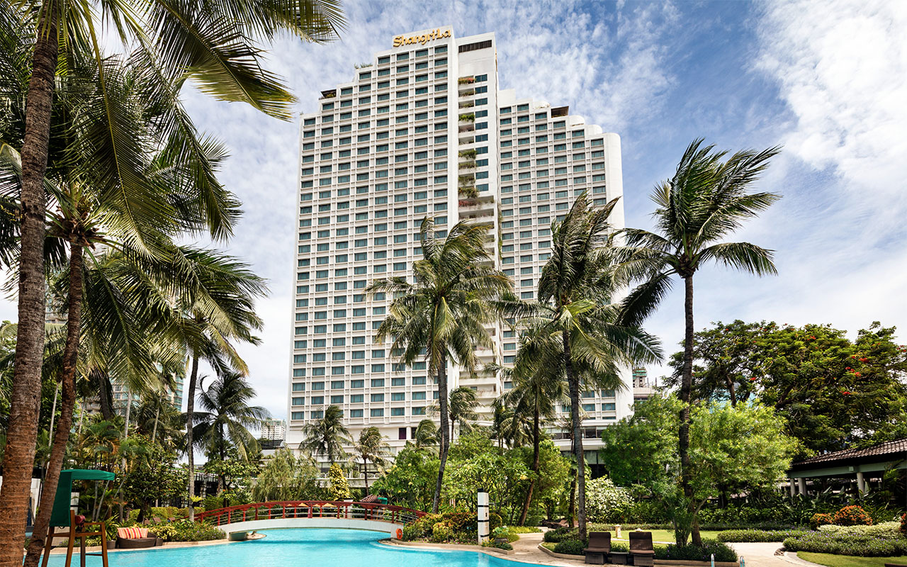 Where to Stay in Jakarta: 18 Hotels and Districts in 2026 15 Shangri-La Jakarta hotel