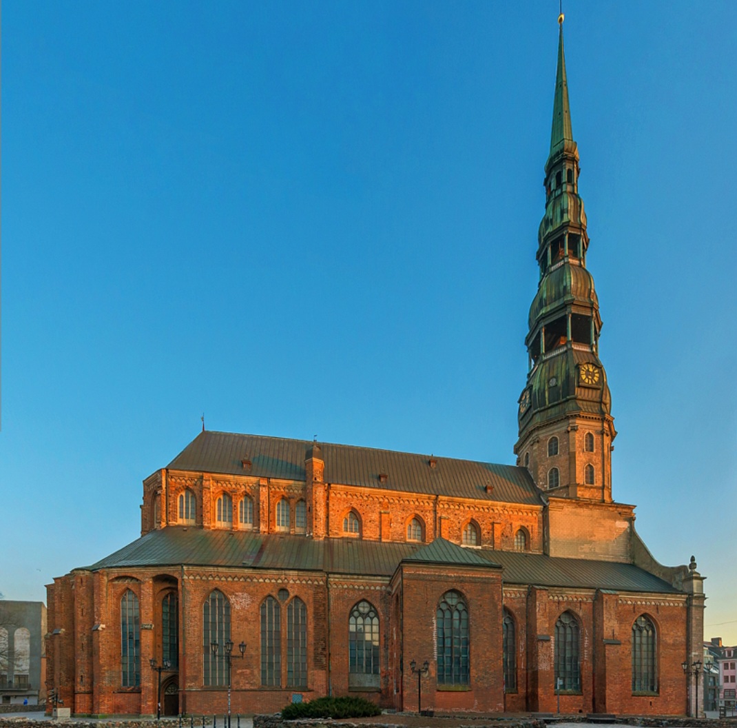Riga: 20 Tipps, was du 2026 sehen und unternehmen kannst 3 Petrikirche mit Panoramablick