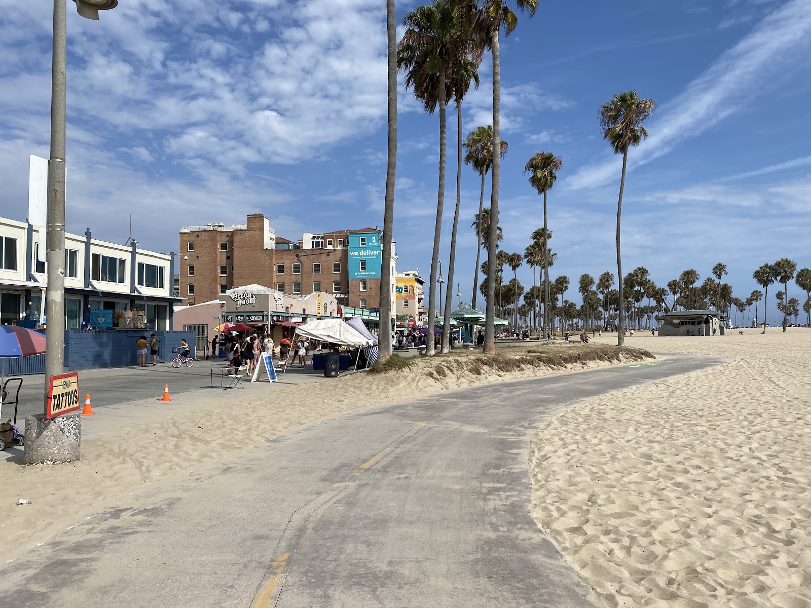 Los Angeles, Kalifornia: 24 tipp, mit láss és csinálj 2026-ban 14 A Venice Beach Boardwalk sétány Los Angelesben