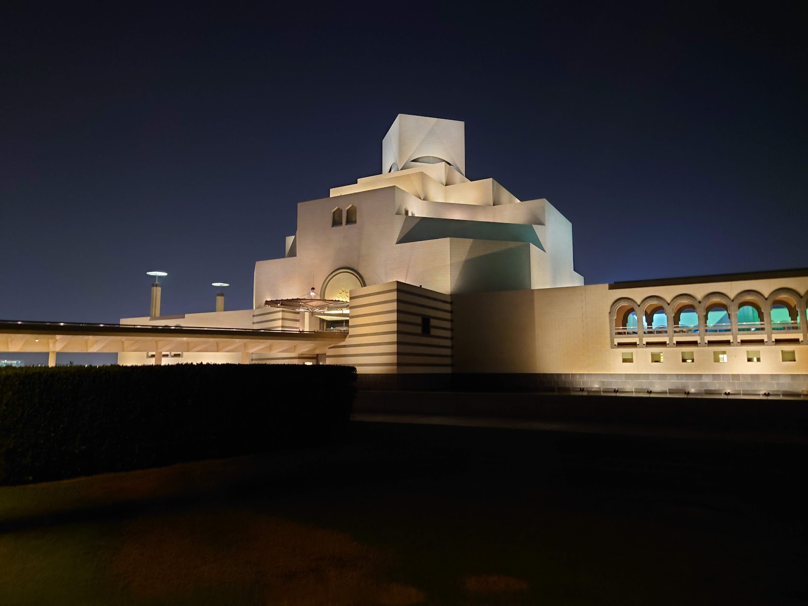 Doha, Katar: 20 Tipps, was du 2026 sehen und erleben kannst 12 Ausstellungssaal Qatar Museums in Doha