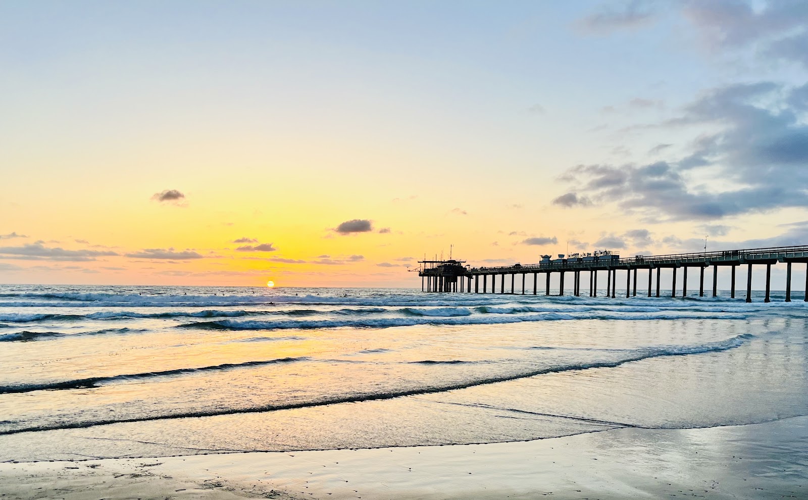 San Diego, Californie : 22 choses à voir et à faire en 2026 11 Plage de La Jolla Shores avec la jetée Scripps au coucher du soleil
