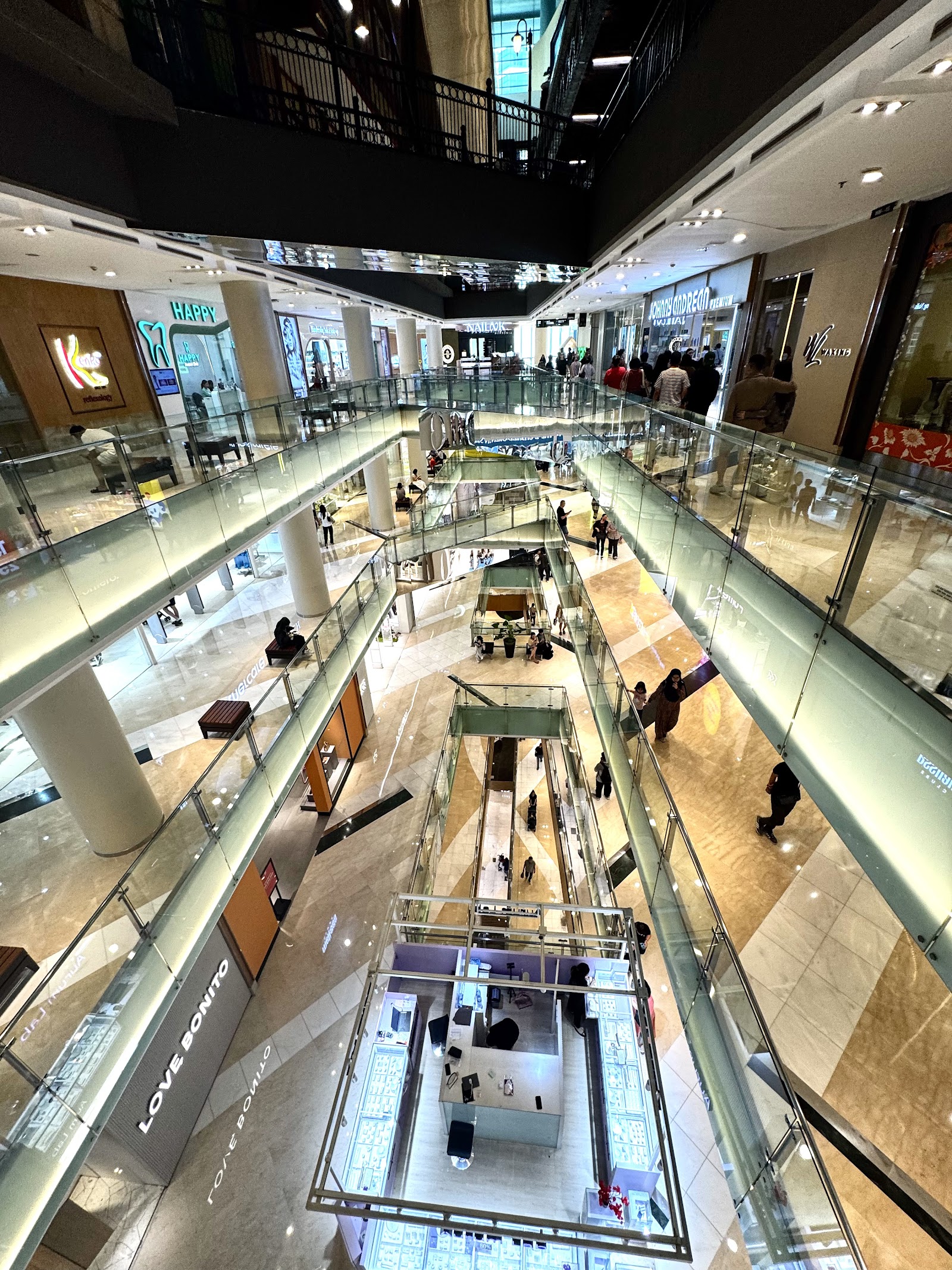 Jakarta, Indonesien: 22 Tipps, was du 2026 sehen und erleben kannst 13 Interieur des Einkaufszentrums Grand Indonesia in Jakarta