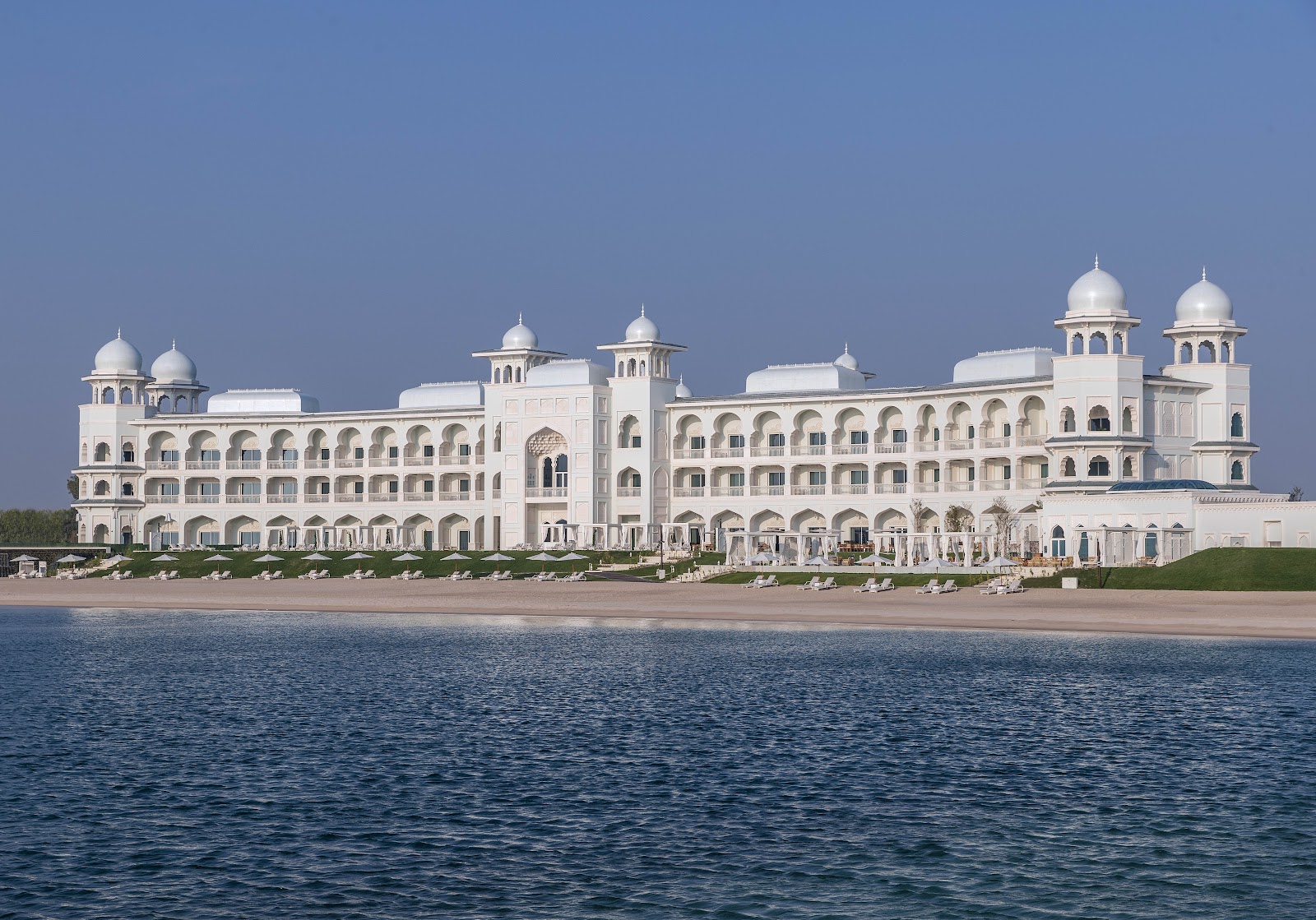 Parhaat hotellit Dohassa: 18 vinkkiä majoitukseen vuonna 2026 8 Hotelli The Chedi Katara Hotel & Resort