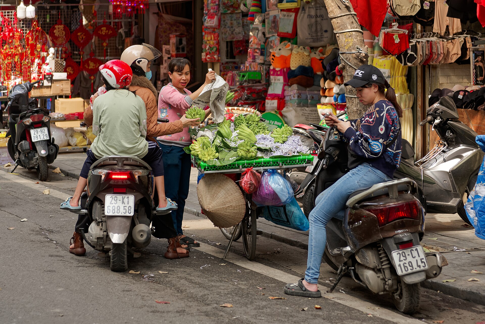 Dónde alojarse en Hanói, Vietnam: 18 mejores hoteles y barrios en 2026 1 Calle del Casco Antiguo de Hanói
